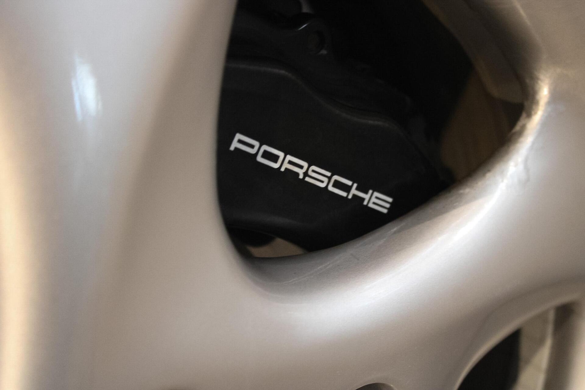 Foto van Porsche 911 Carrera