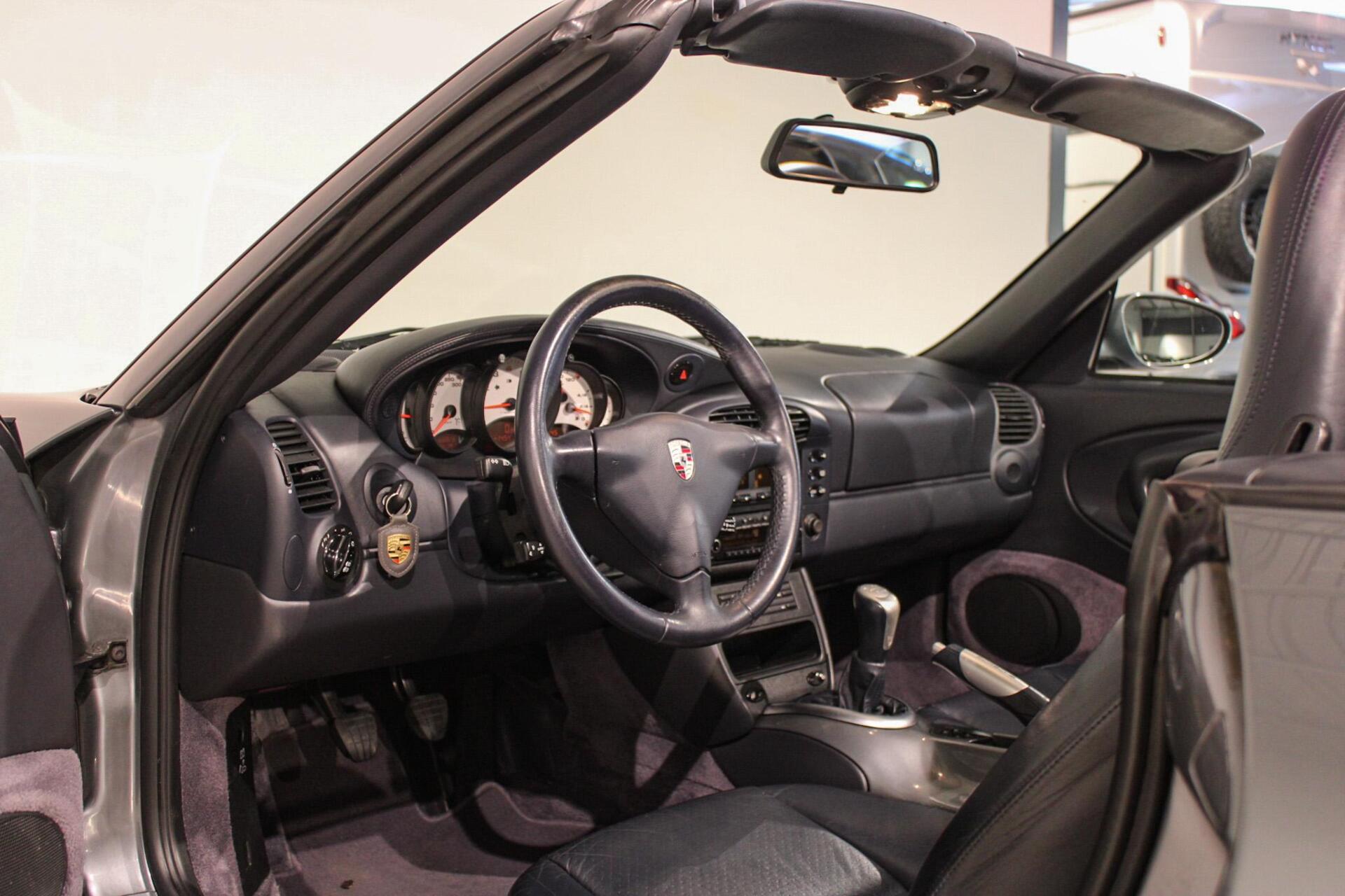 Foto van Porsche 911 Carrera