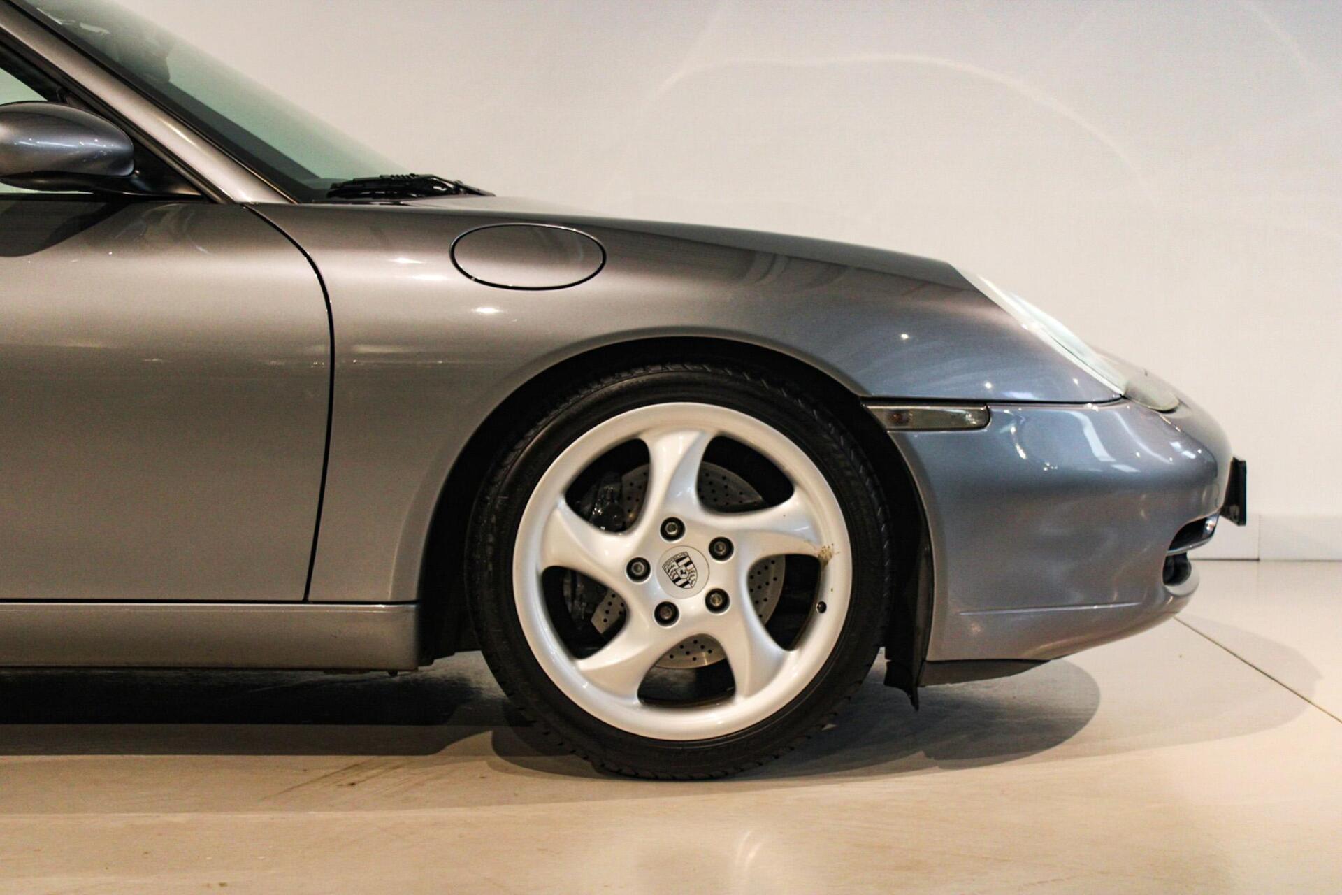 Foto van Porsche 911 Carrera