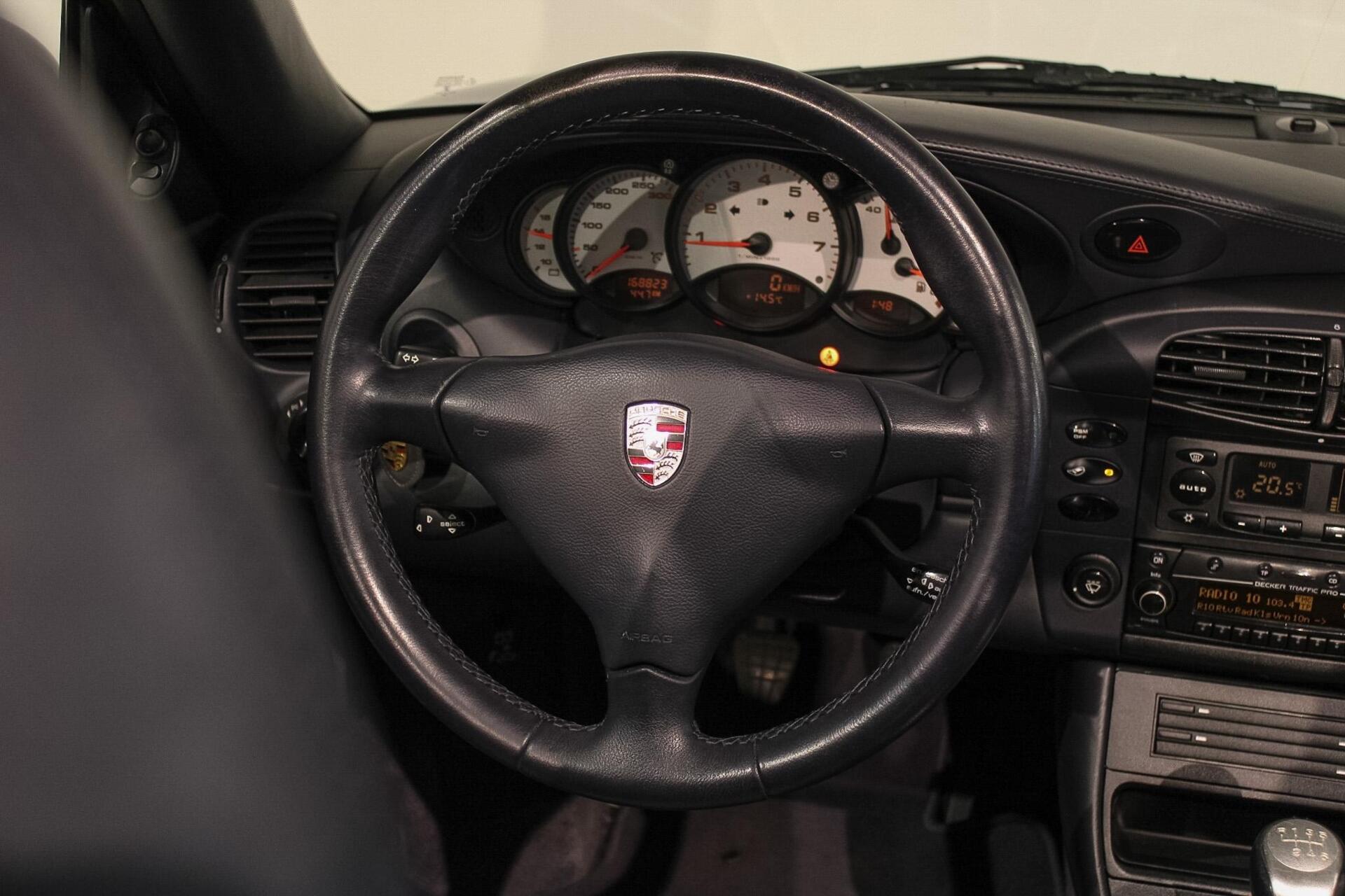 Foto van Porsche 911 Carrera