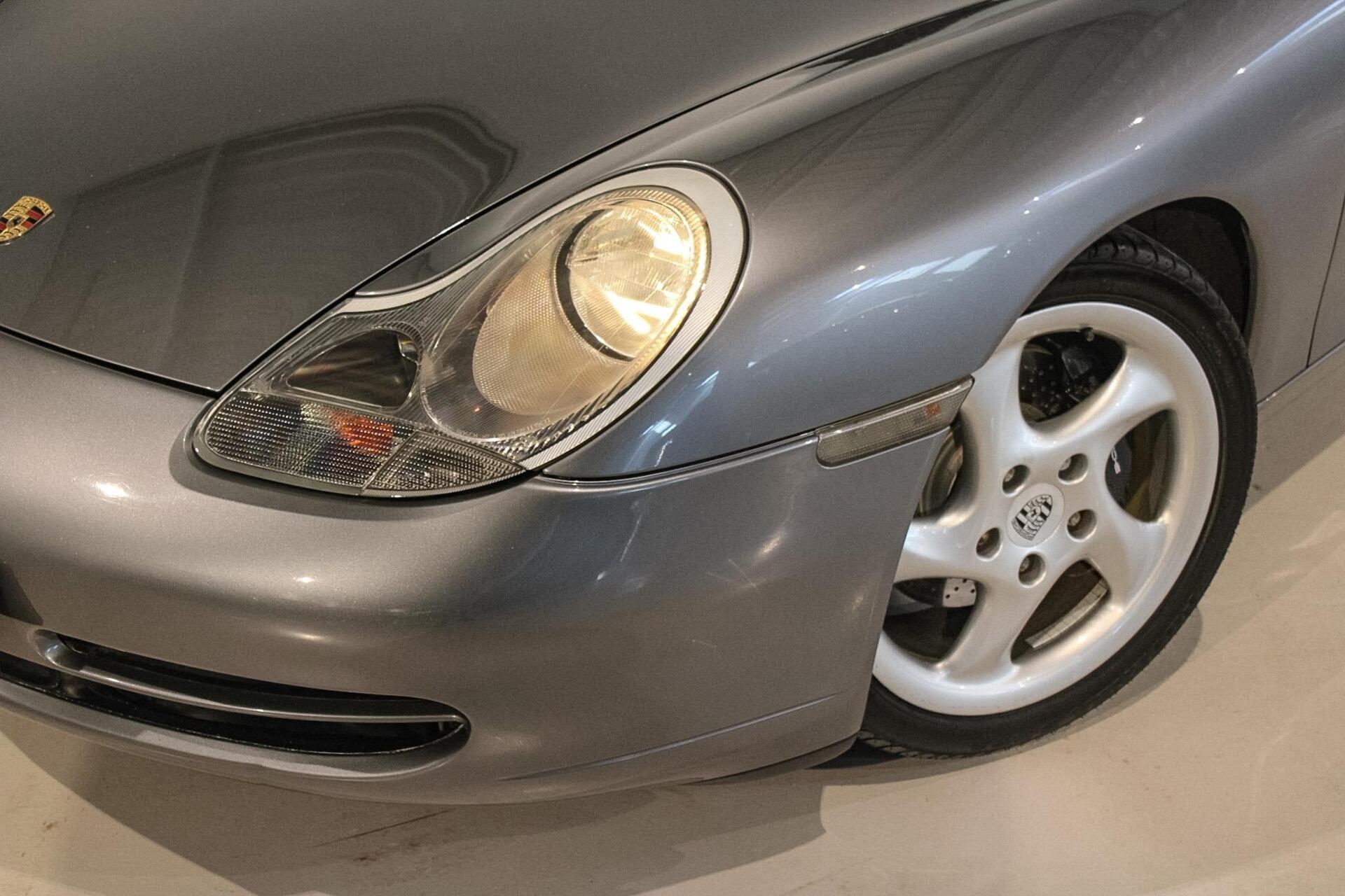 Foto van Porsche 911 Carrera