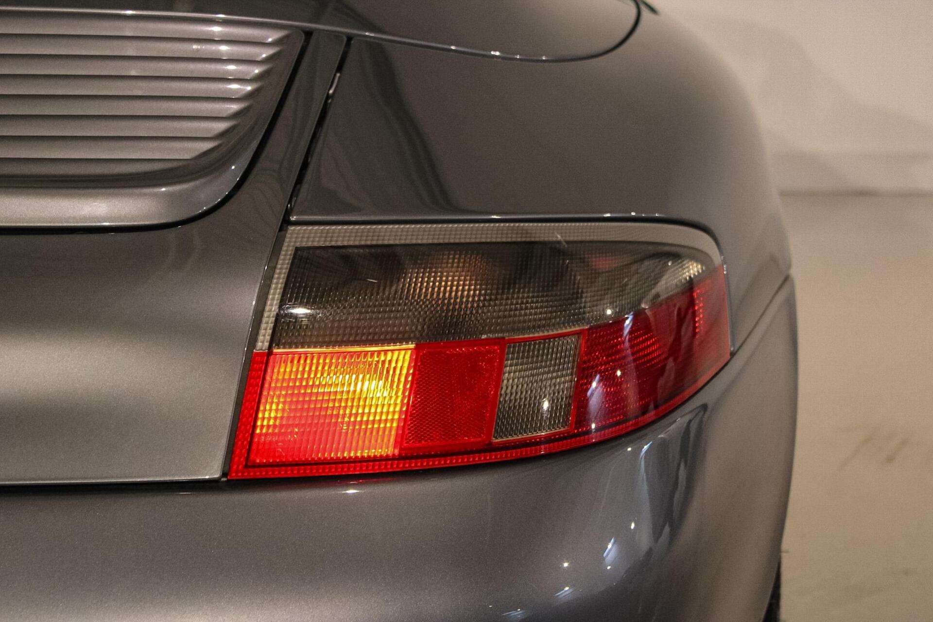 Foto van Porsche 911 Carrera