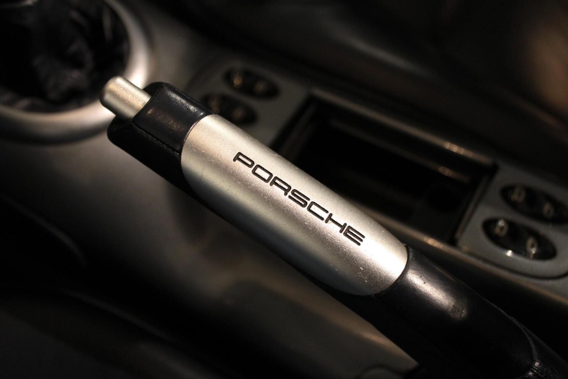 Foto van Porsche 911 Carrera