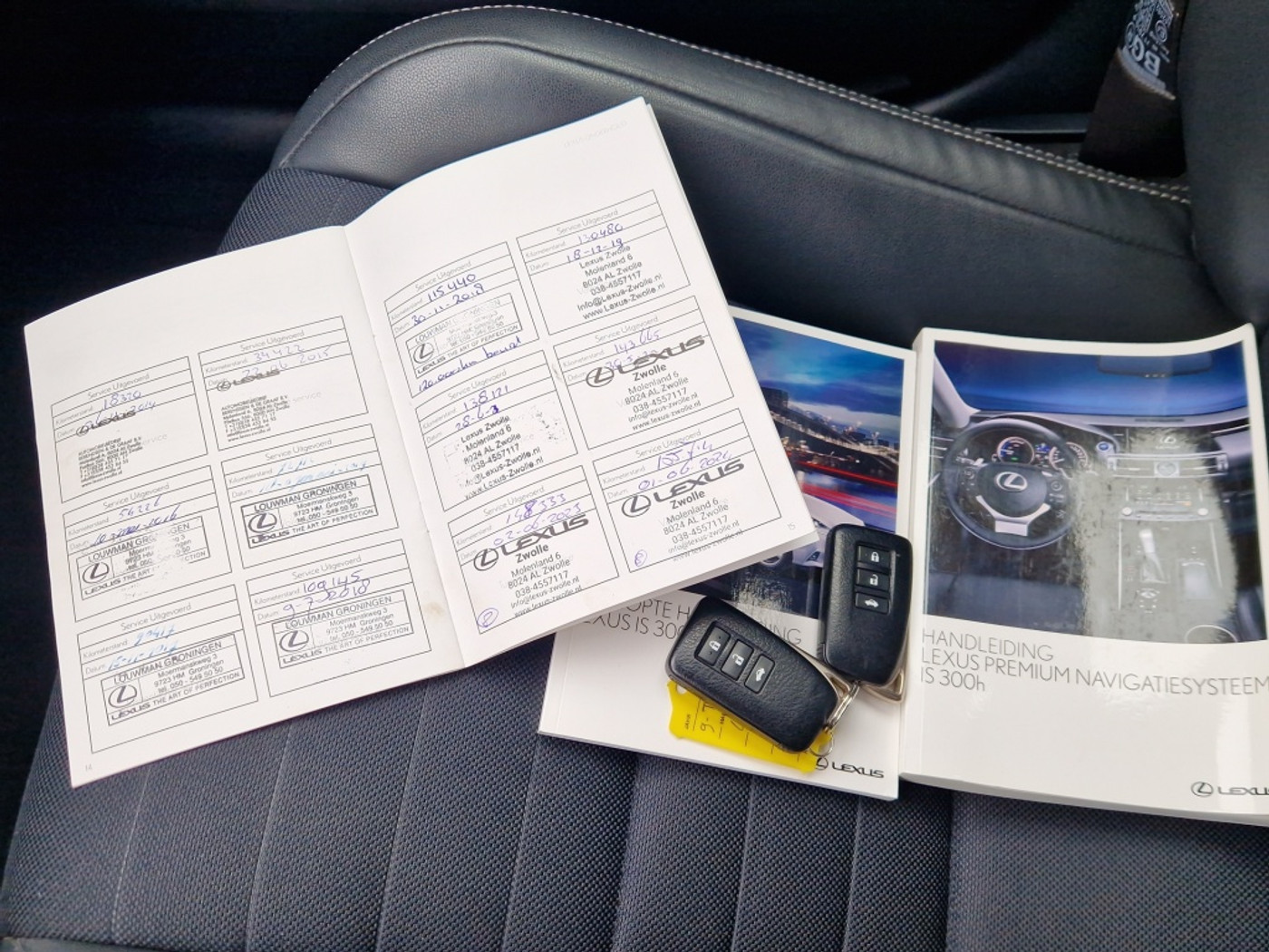 Foto van Lexus Lexus Is300h