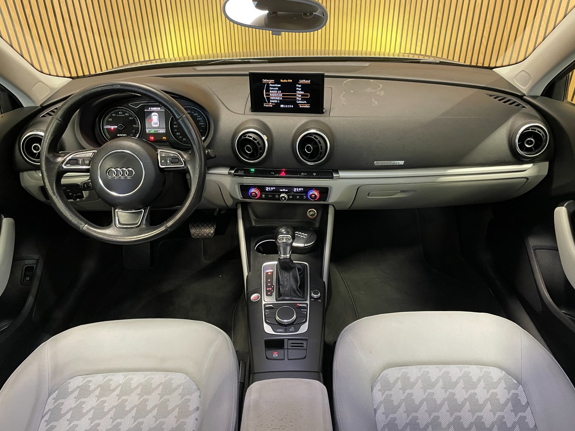 Foto van Audi A3 Sportback E-tron