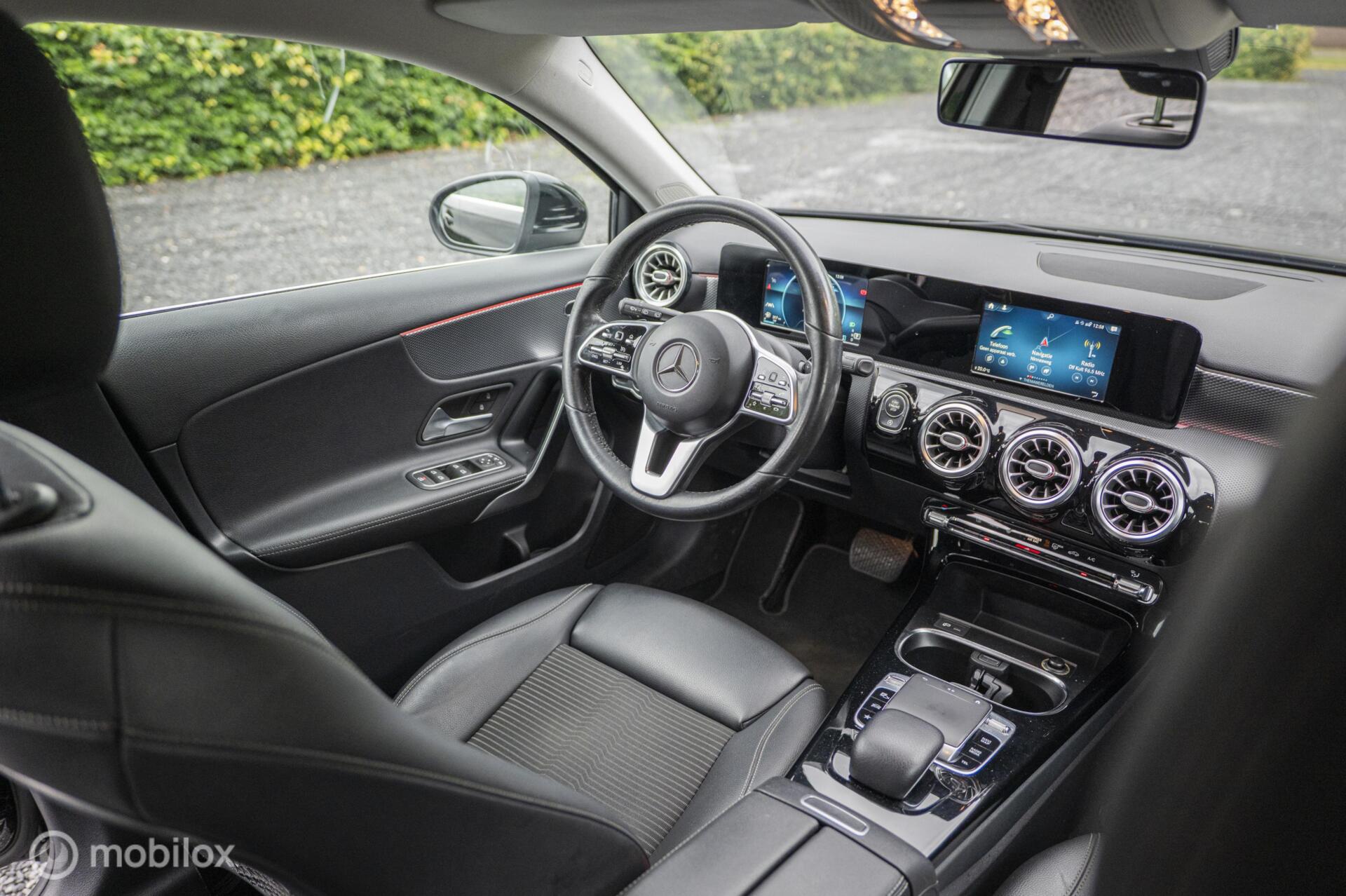 Foto van Mercedes-Benz A 180