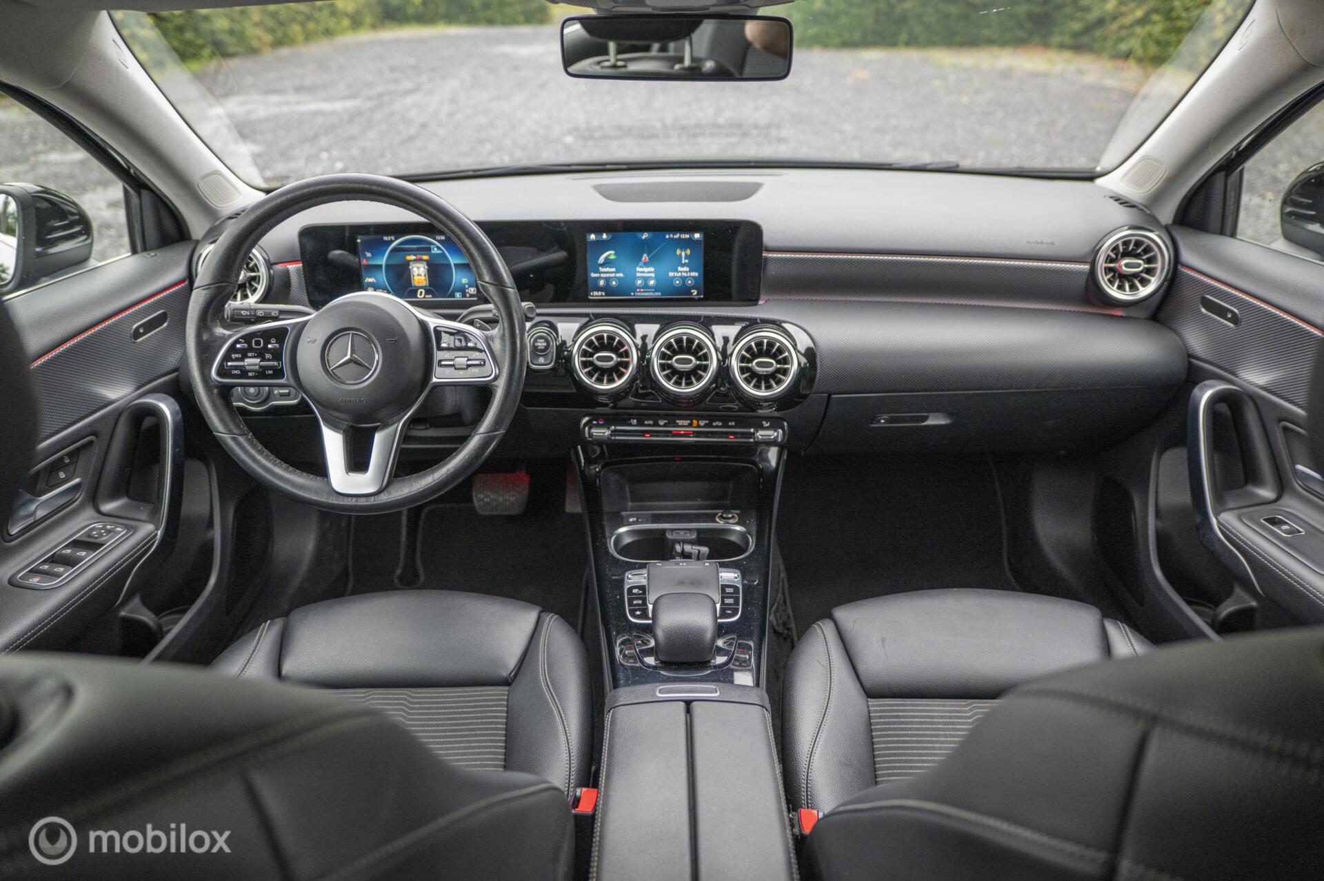 Foto van Mercedes-Benz A 180
