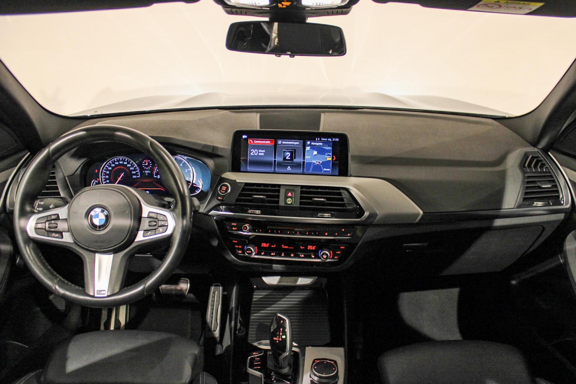 Foto van BMW X3 Sdrive20i