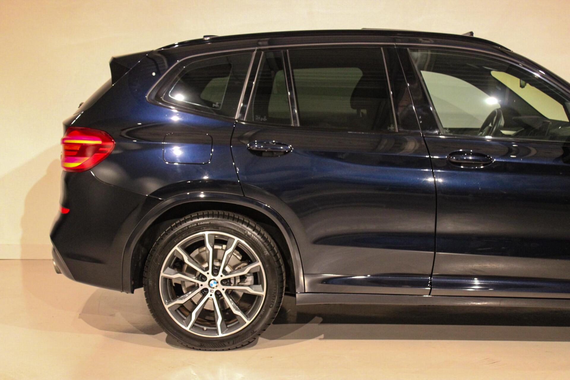 Foto van BMW X3 Sdrive20i