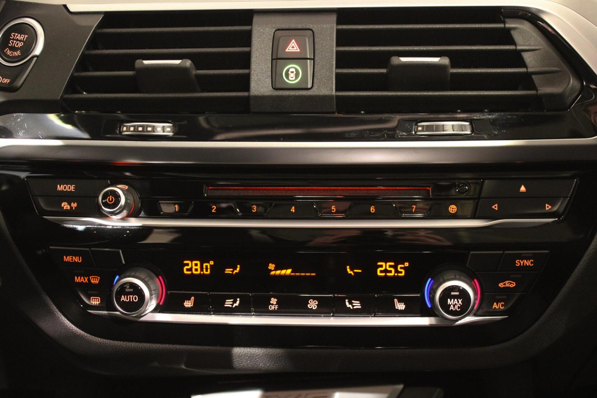 Foto van BMW X3 Sdrive20i