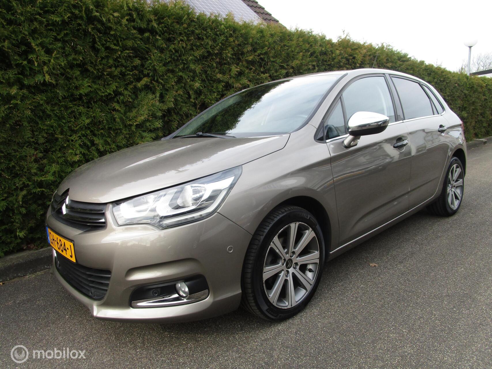 Citroen C4 1.2 PureTech 130 PK - NAVIGATIE - TREKHAAK 2015 - voorkant