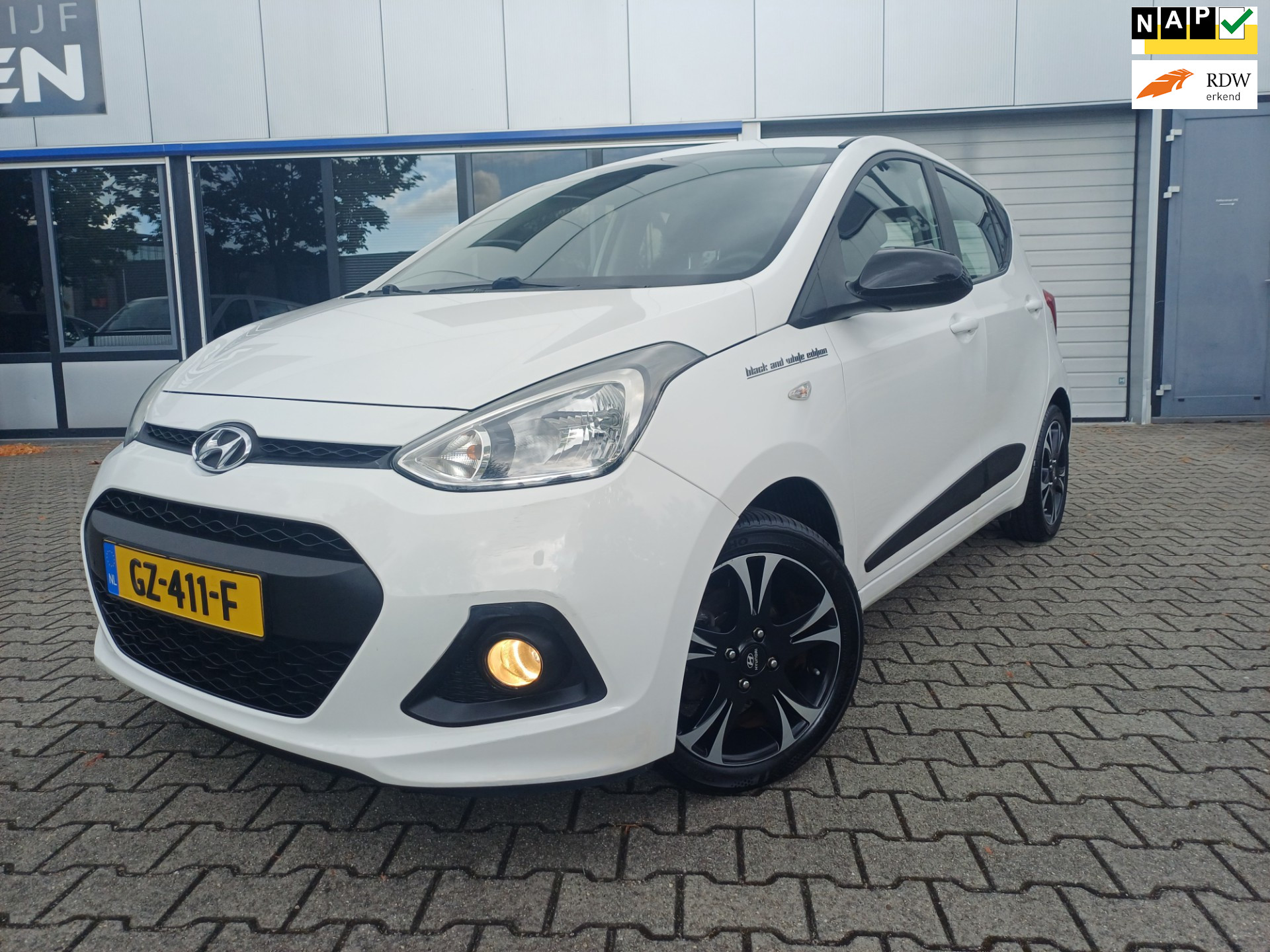 Hyundai I10 1.0i i-Motion Comfort CLIMA/CRUISE/LMV/5DEURS 2015 - voorkant