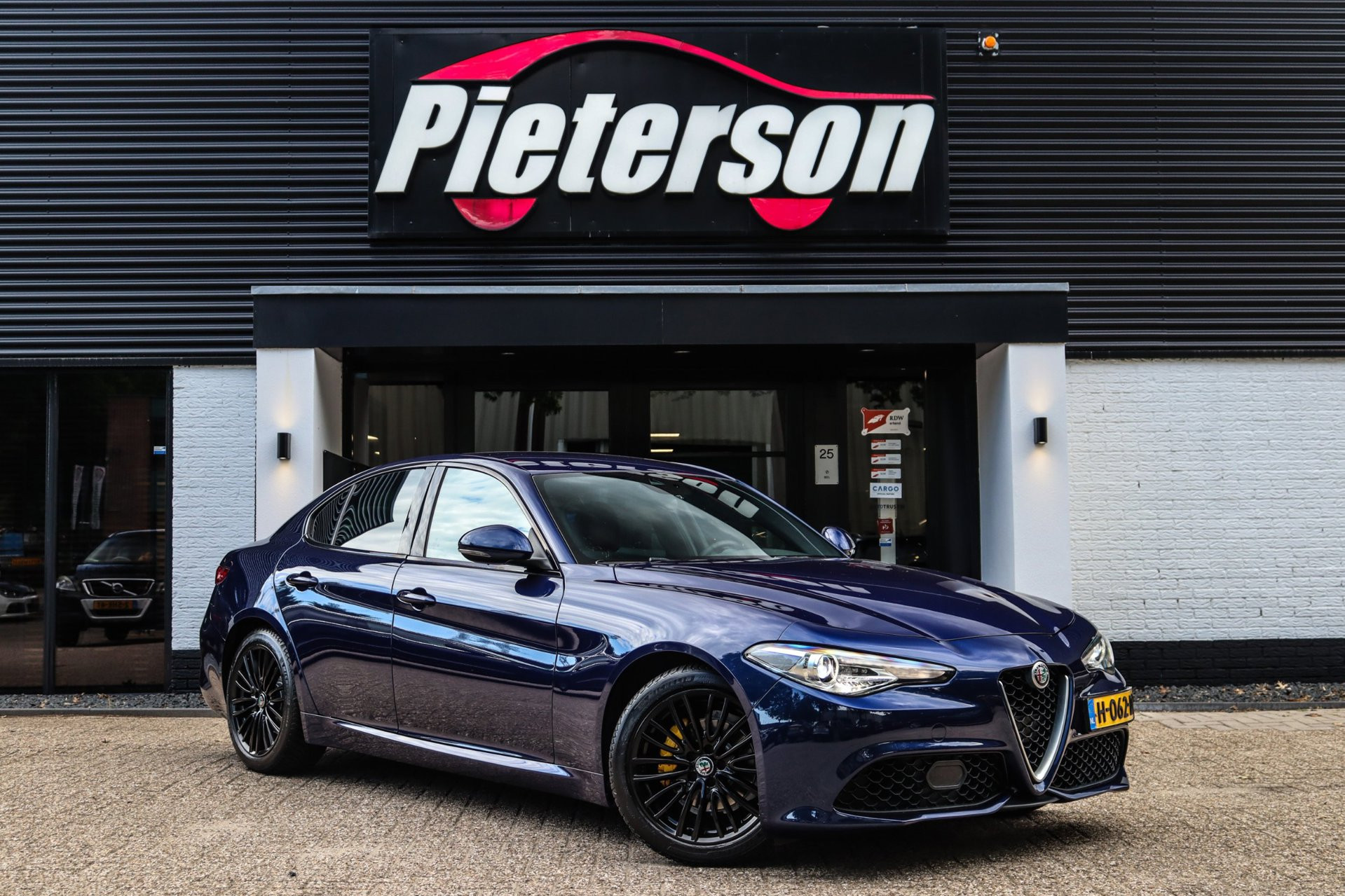 Alfa Romeo Giulia 2.0T Super VELOCE NAP BTW MEMORY TREKHAAK 2020 - voorkant