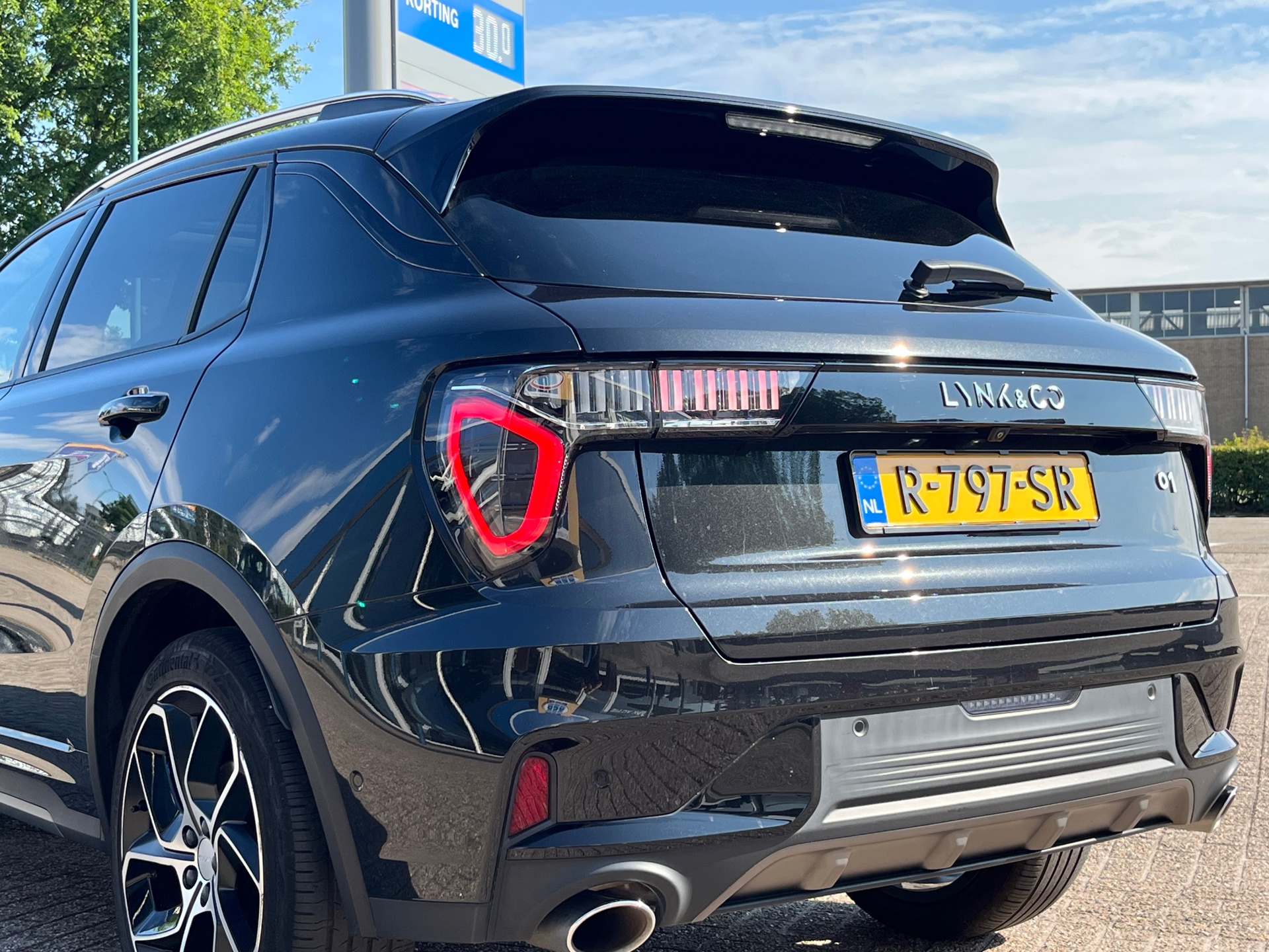 Foto van Lynk&co LYNK & Co 01