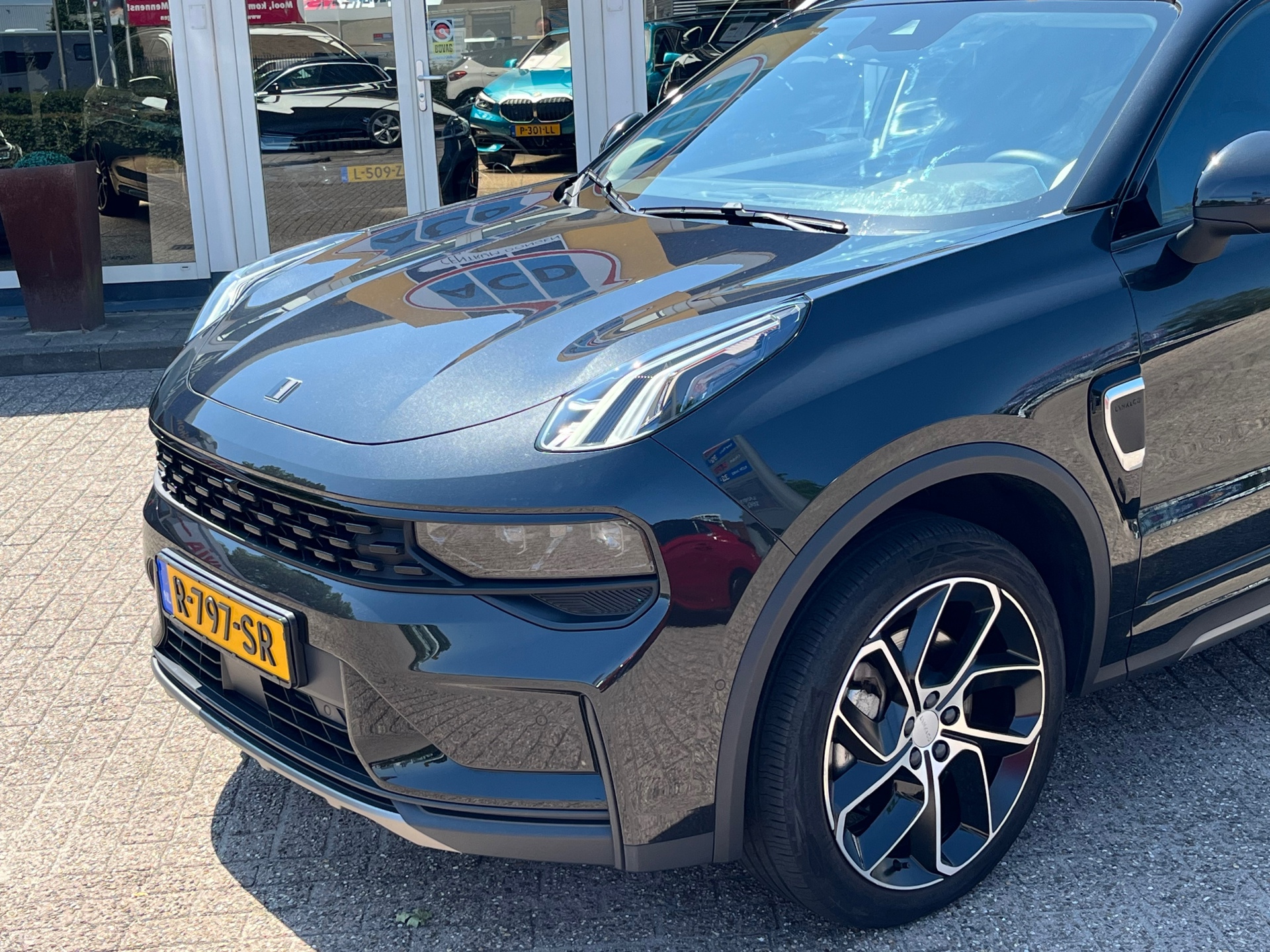 Foto van Lynk&co LYNK & Co 01