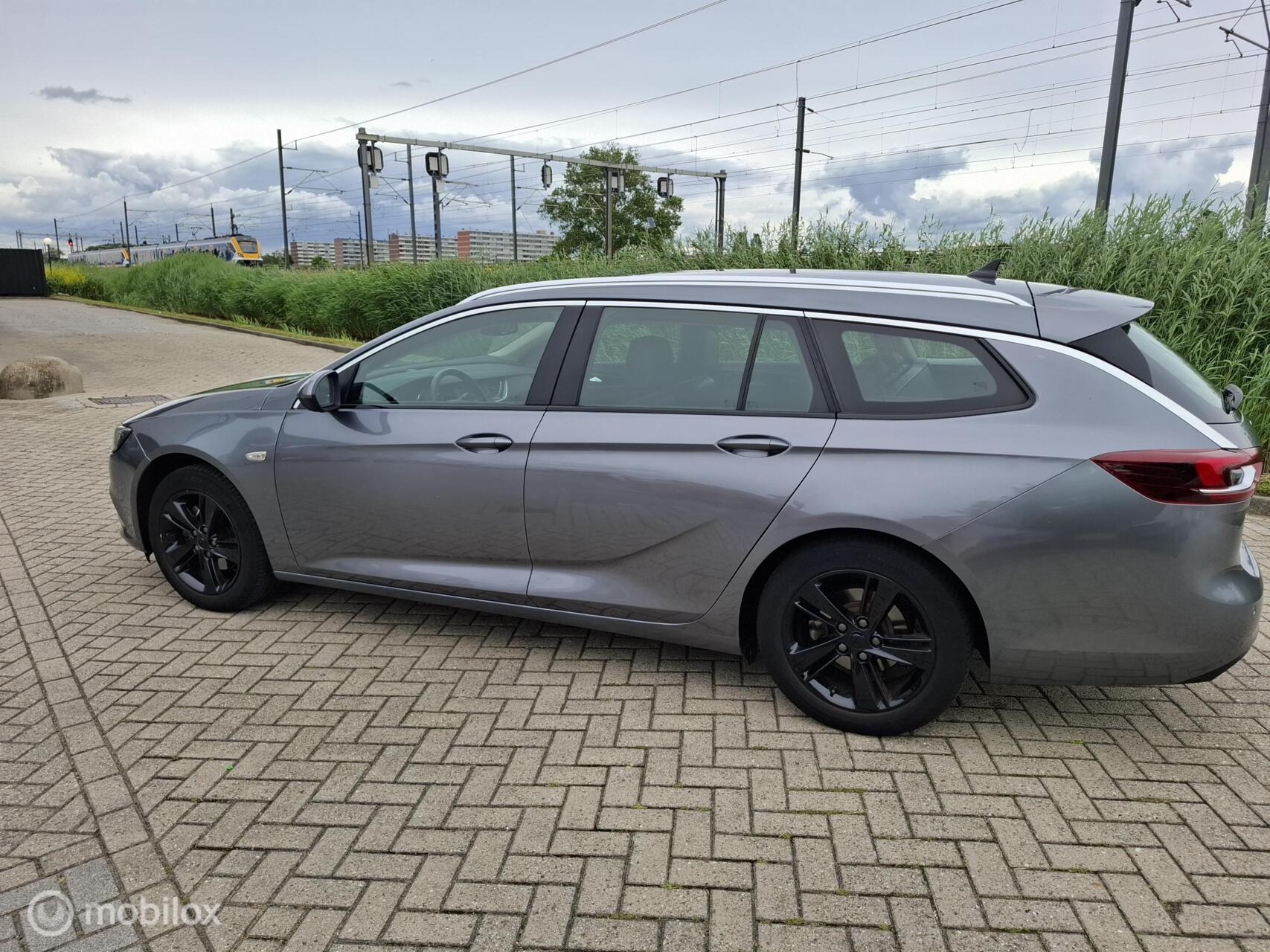 Opel Insignia Sports Tourer 1.5 Turbo Business Executive APK 2020 - voorkant