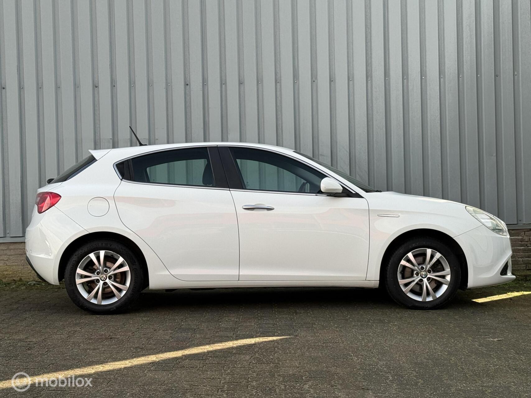 Foto van Alfa Romeo Alfa Giulietta
