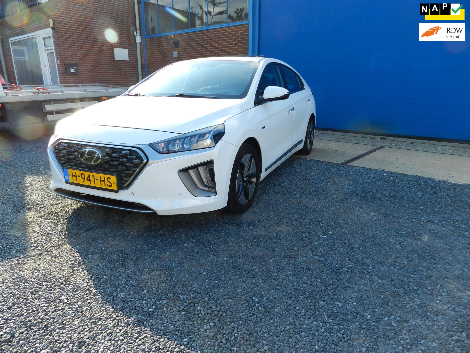Hyundai Ioniq 1.6 GDi Premium - Plus 2020 - voorkant