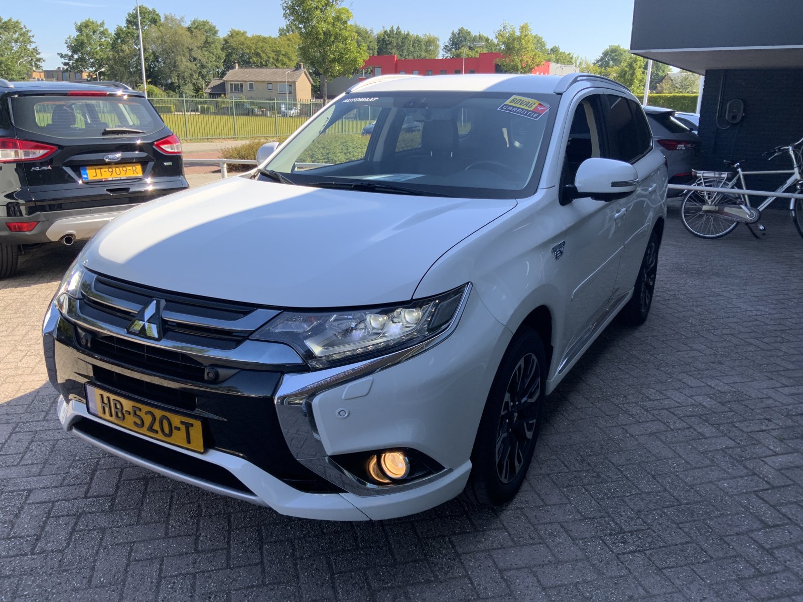 Mitsubishi Outlander 2.0 PHEV Instyle 2015 - voorkant