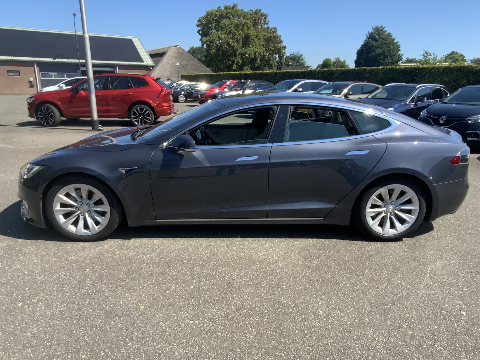 Inspectiefoto van Tesla Model S