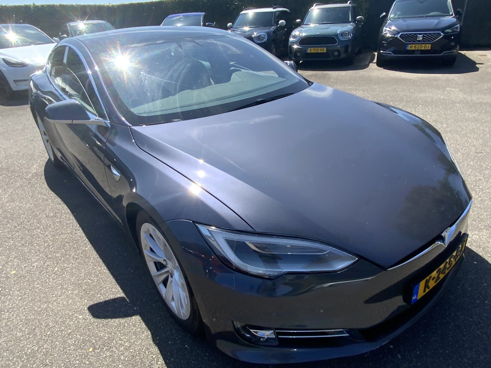 Inspectiefoto van Tesla Model S