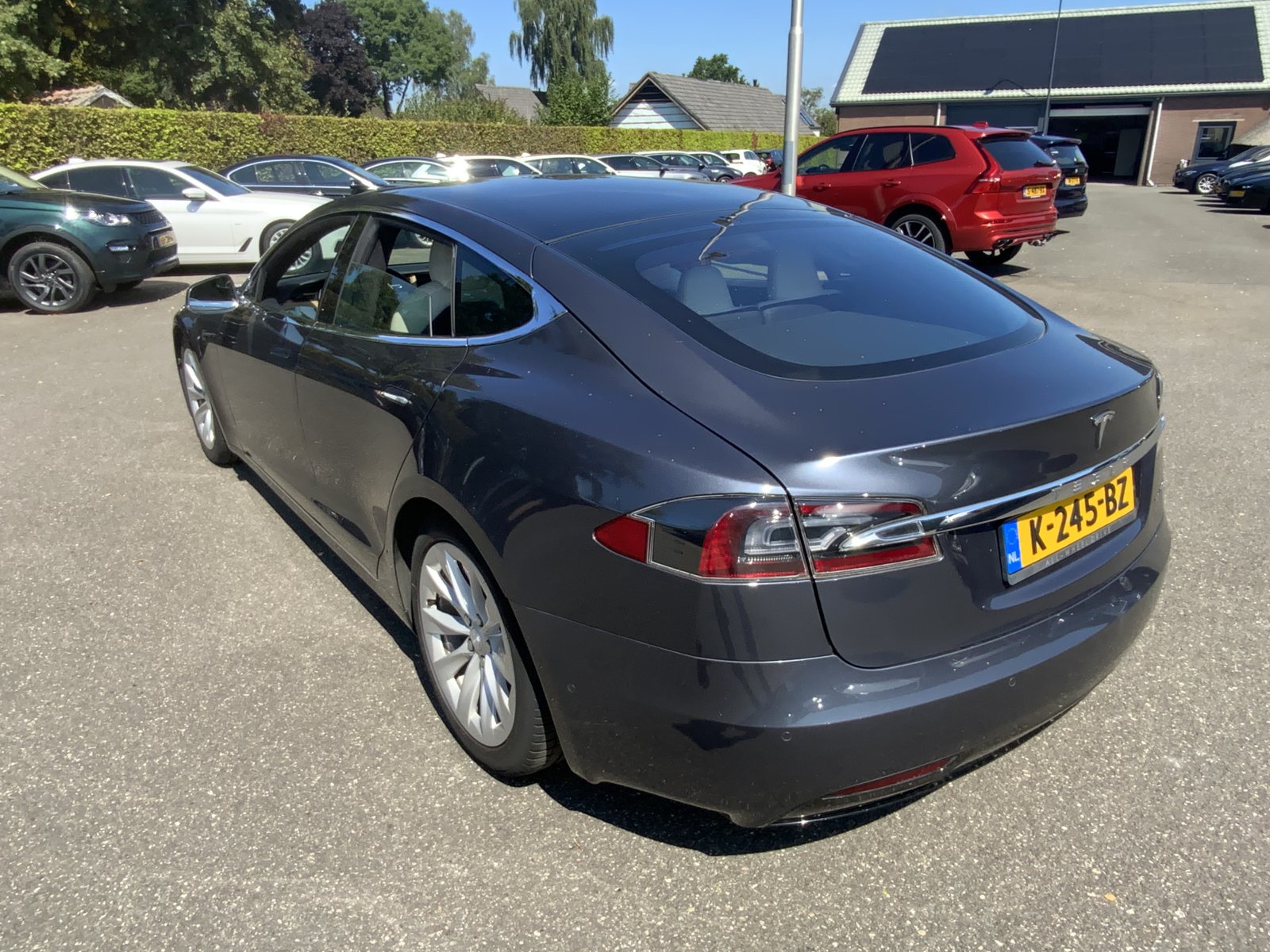 Inspectiefoto van Tesla Model S