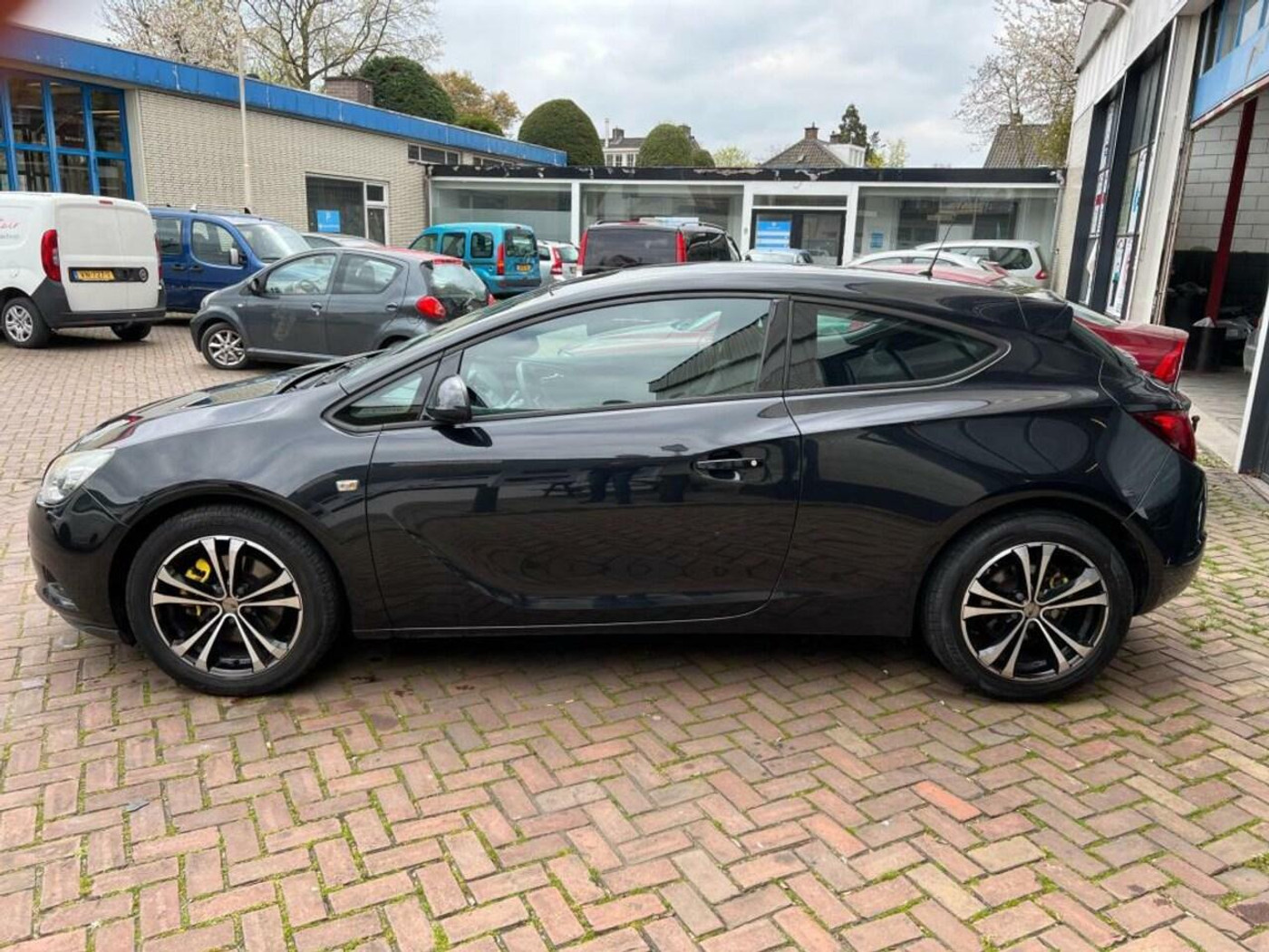 Foto van Opel Astra GTC