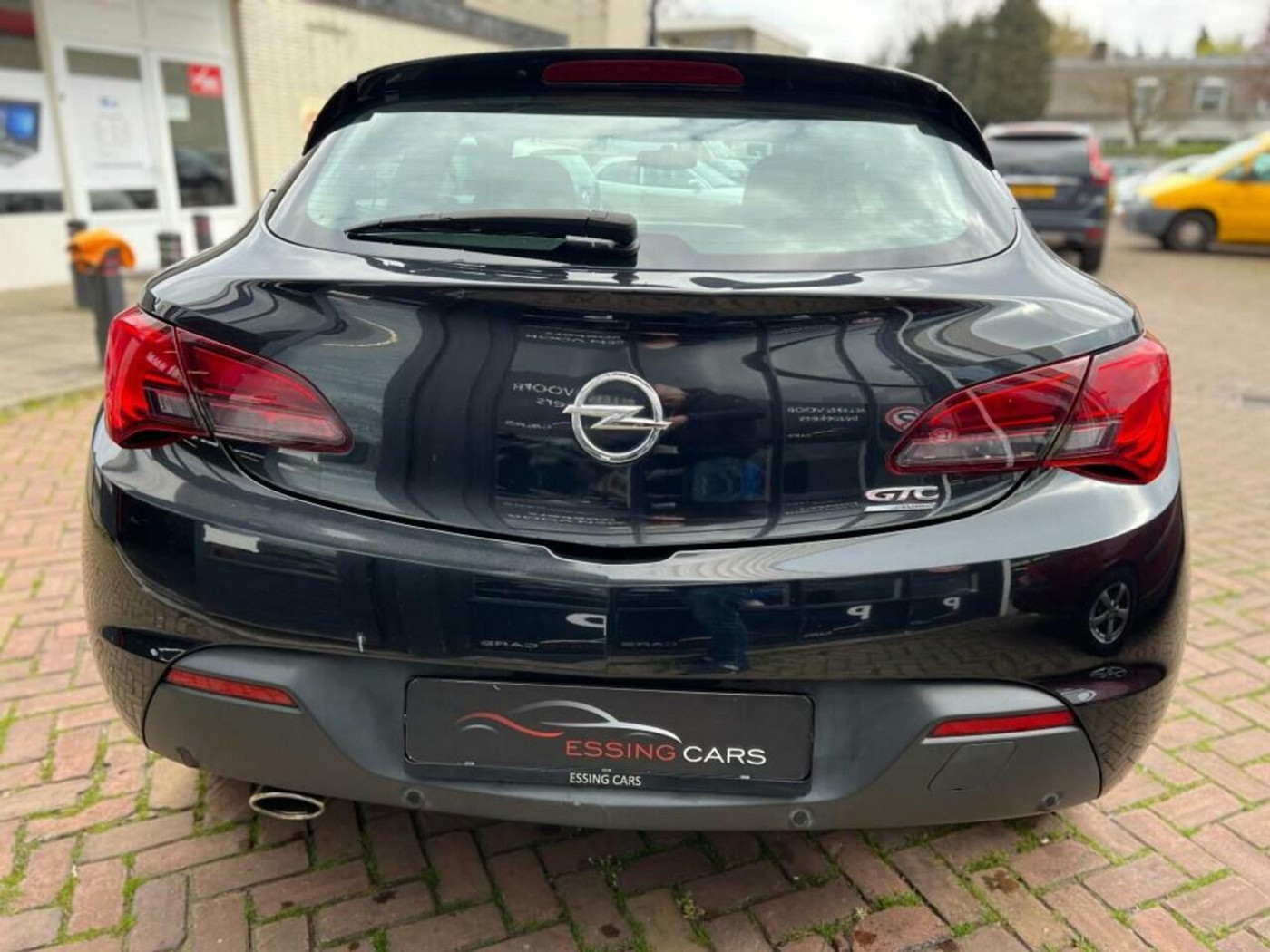 Foto van Opel Astra GTC