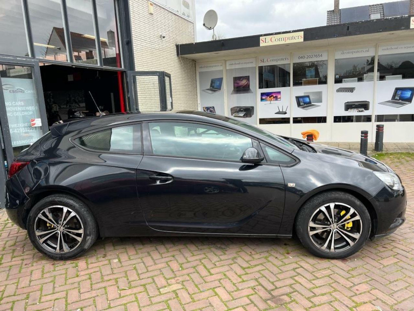 Foto van Opel Astra GTC