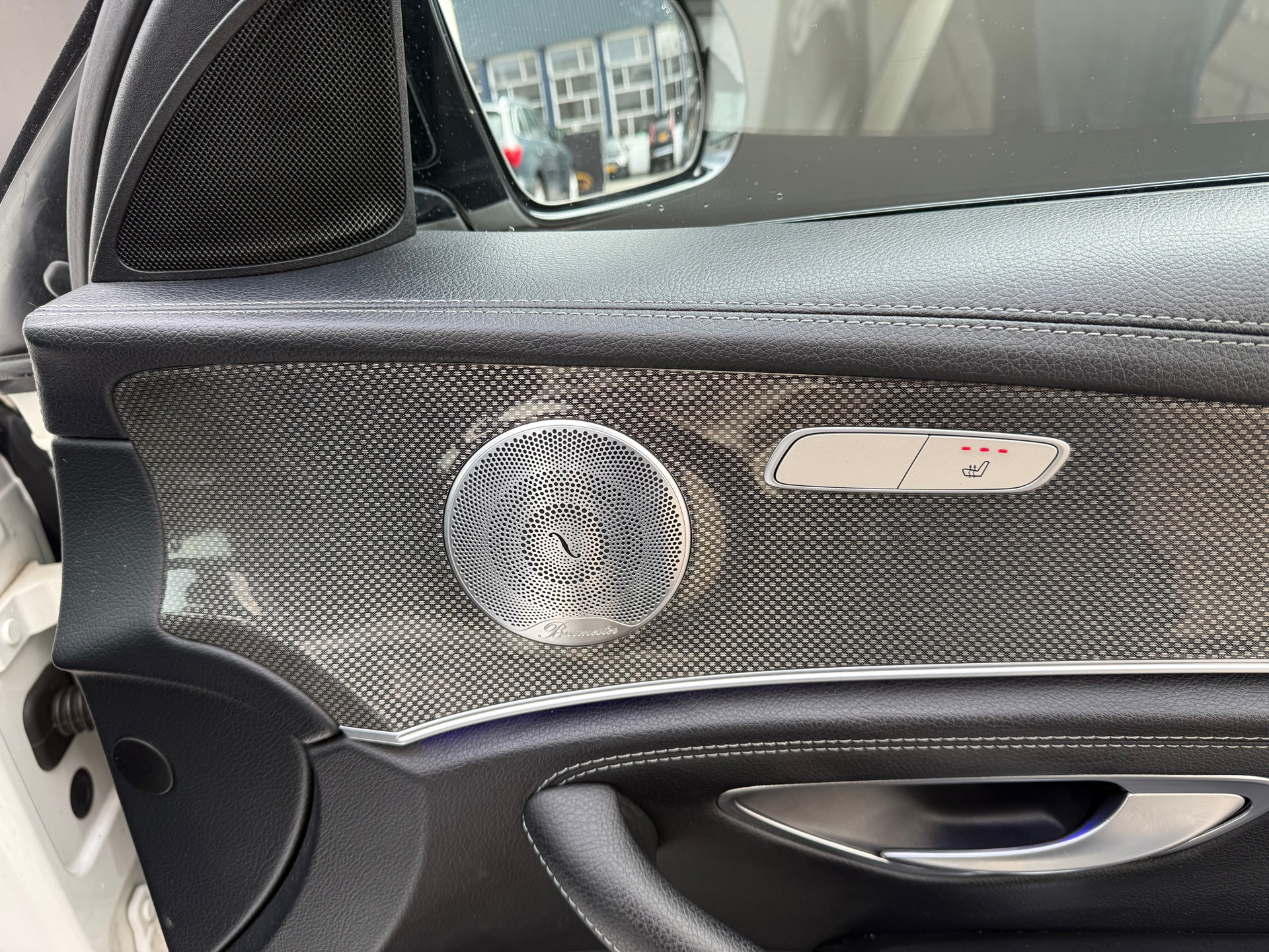 Foto van Mercedes-Benz E 220 D