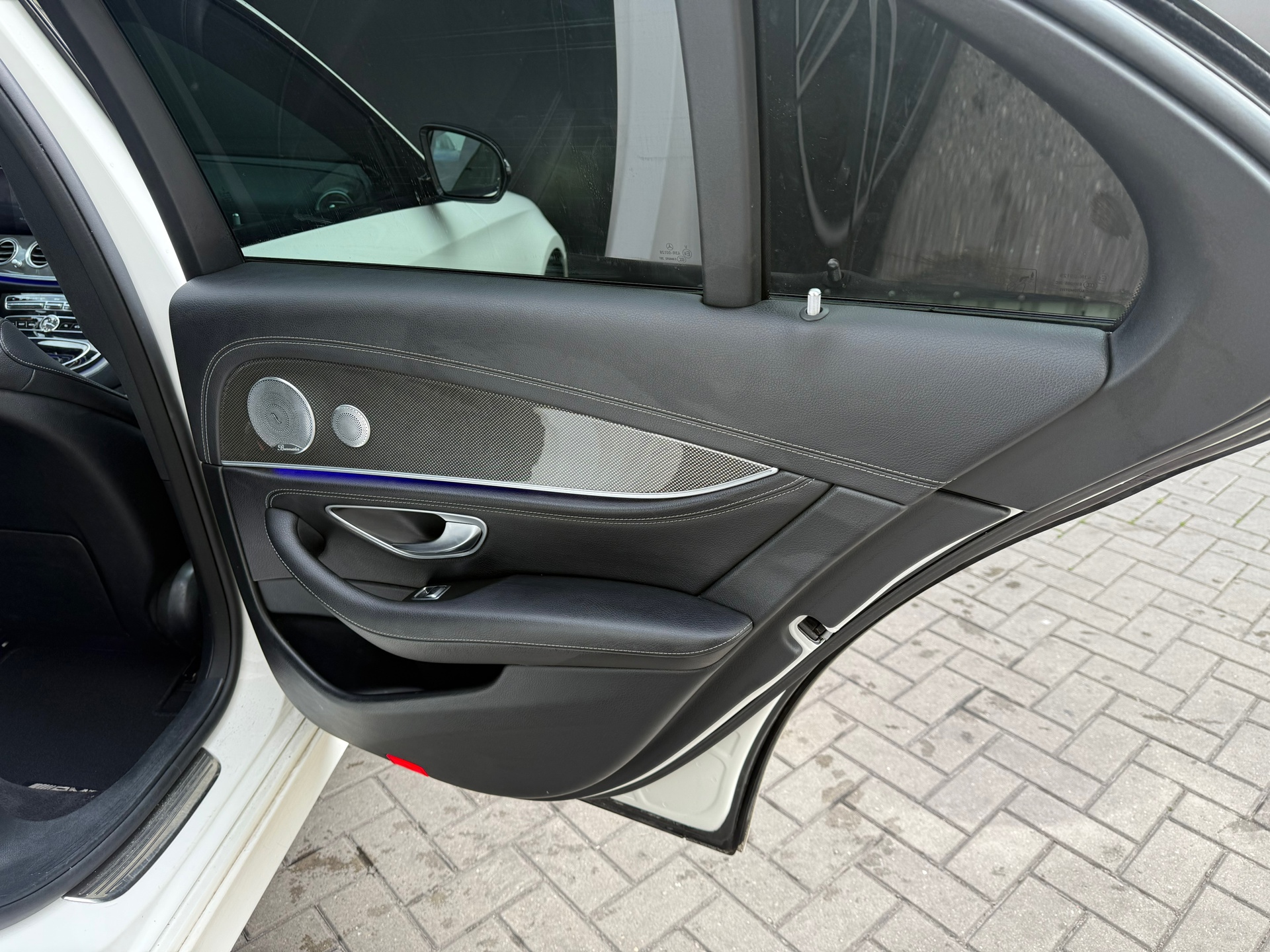 Foto van Mercedes-Benz E 220 D