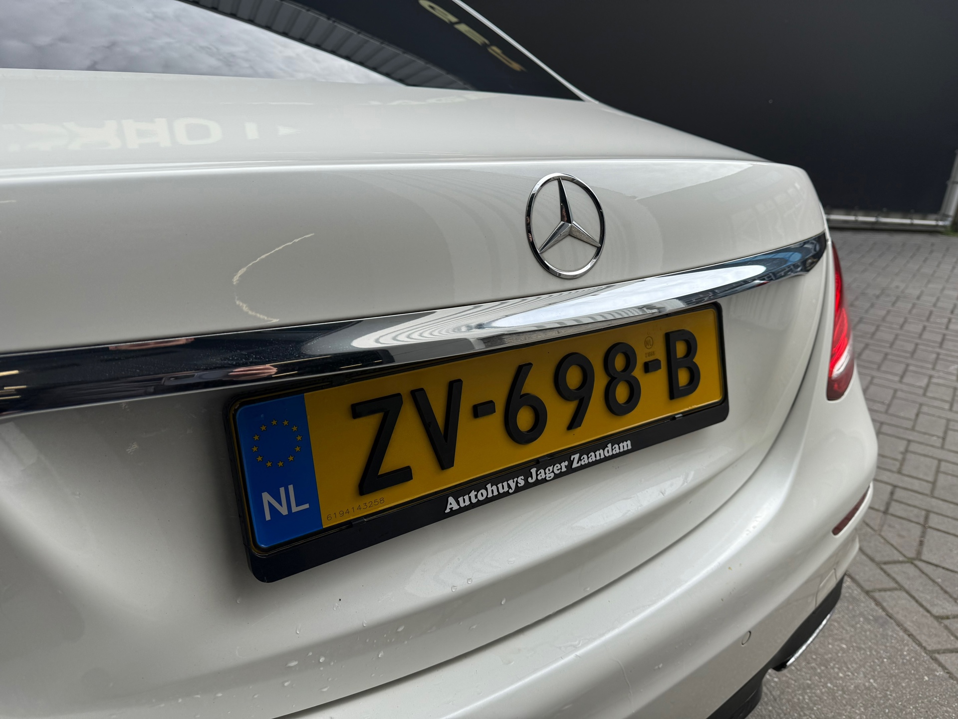 Foto van Mercedes-Benz E 220 D