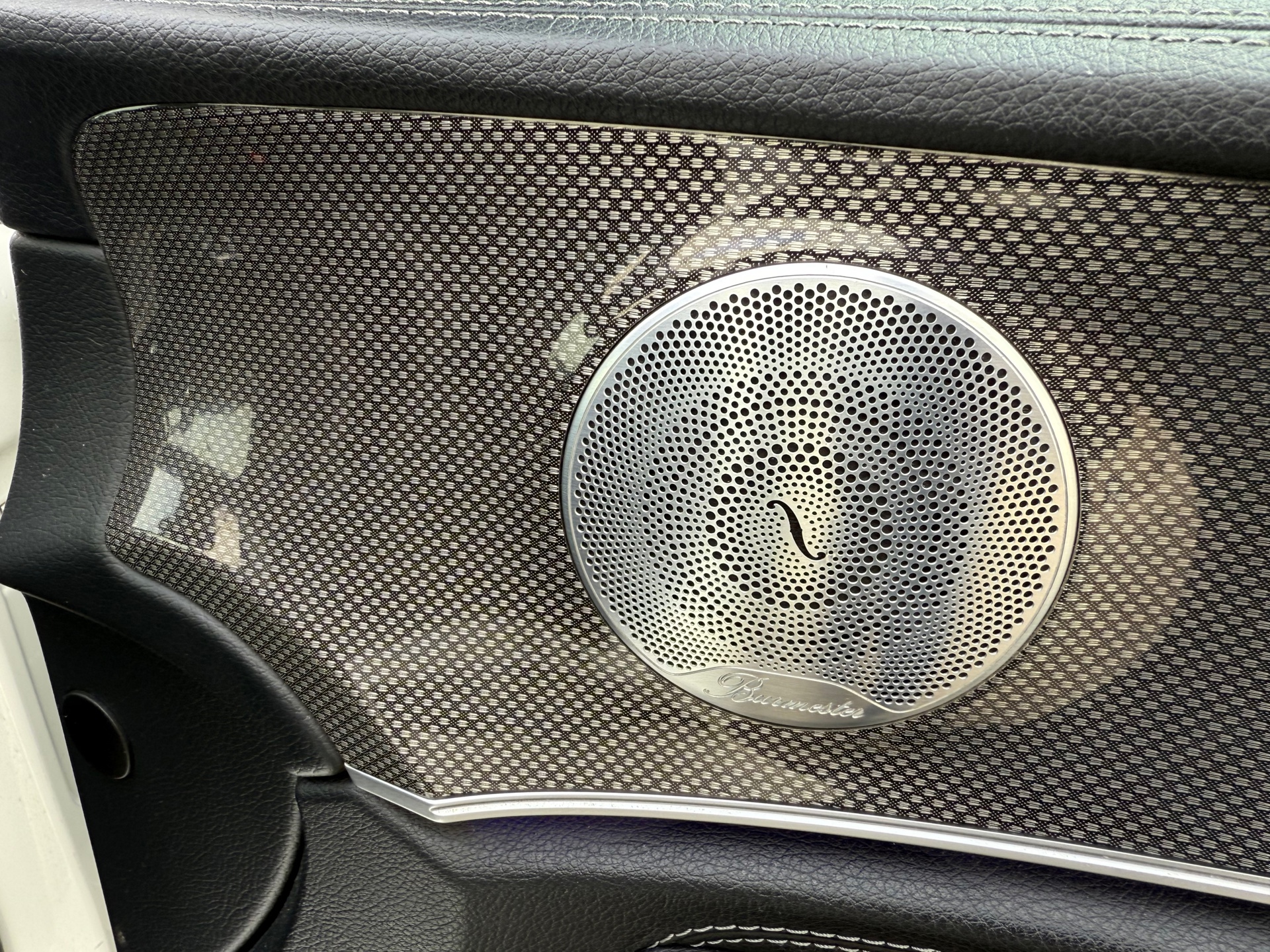 Foto van Mercedes-Benz E 220 D