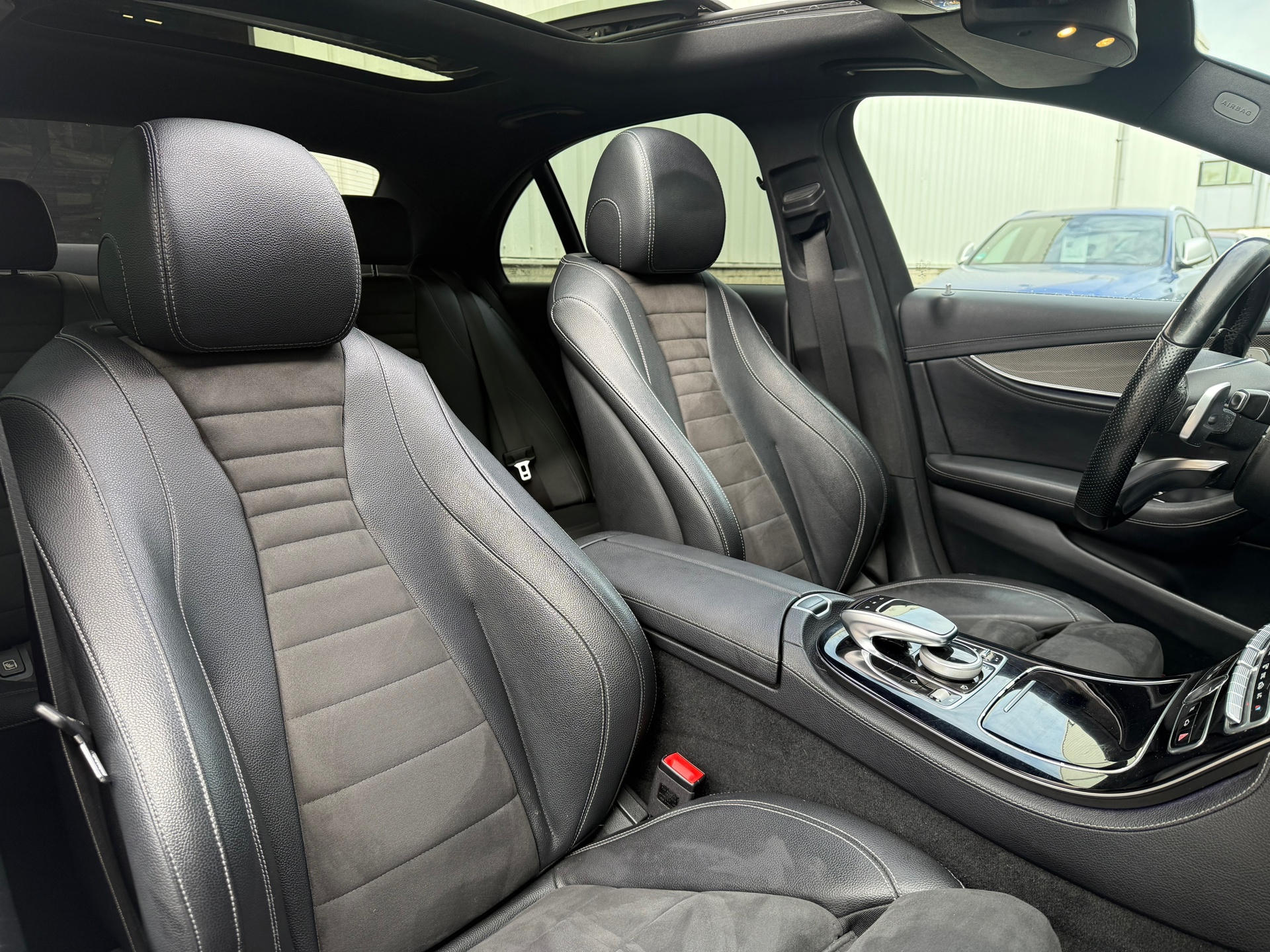 Foto van Mercedes-Benz E 220 D