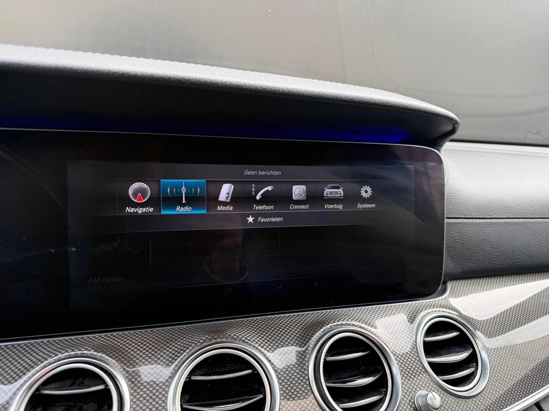 Foto van Mercedes-Benz E 220 D