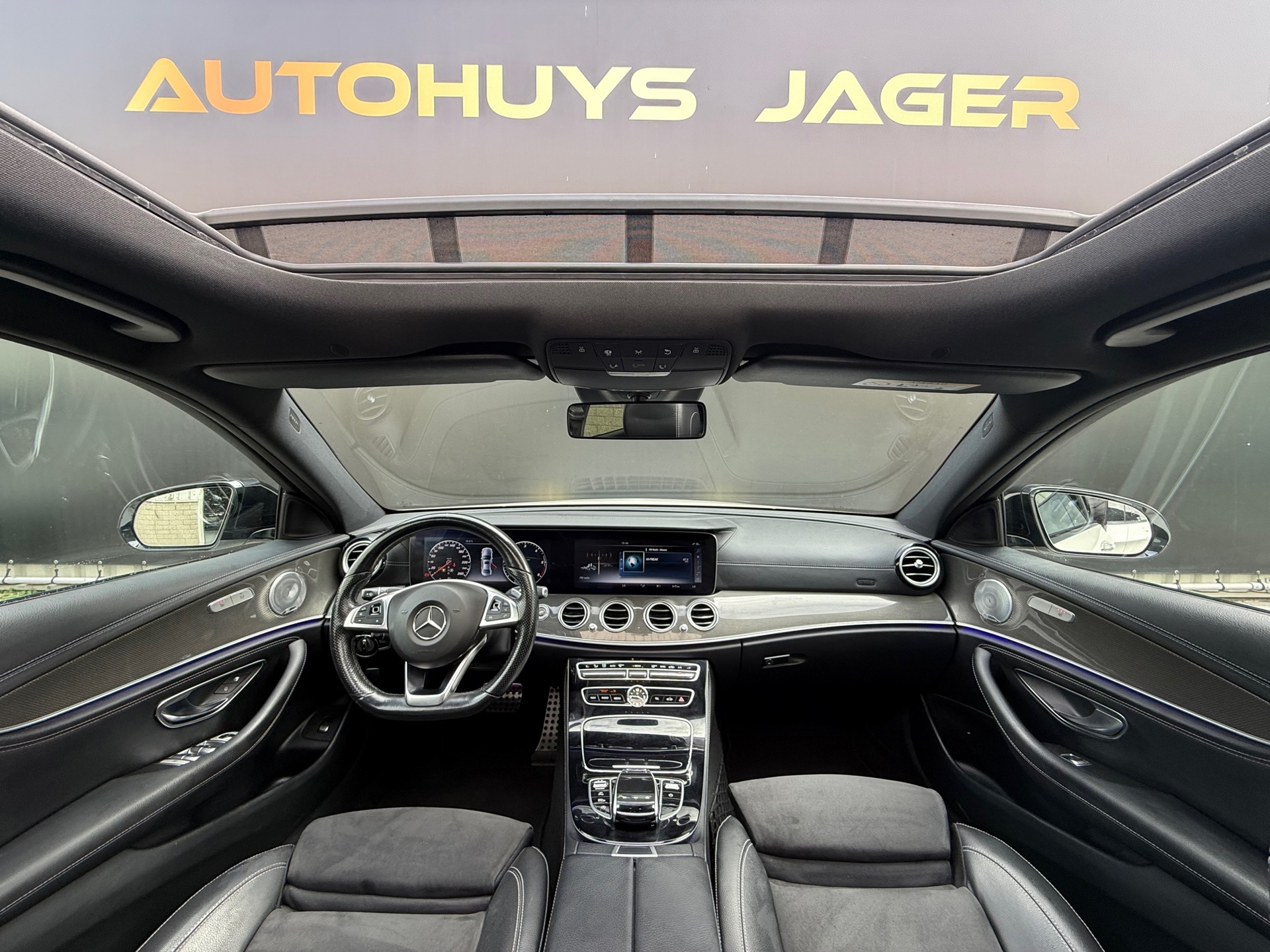 Foto van Mercedes-Benz E 220 D