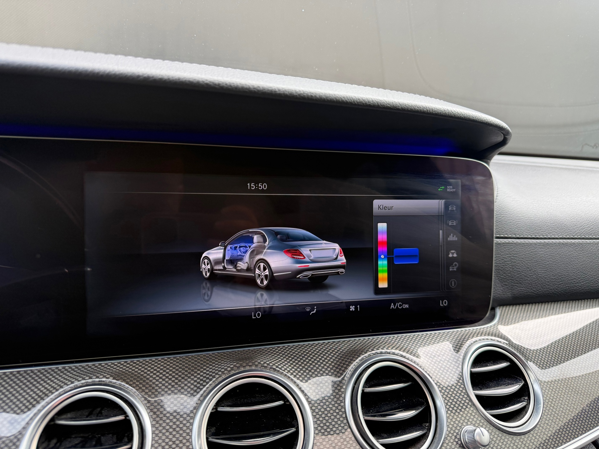 Foto van Mercedes-Benz E 220 D