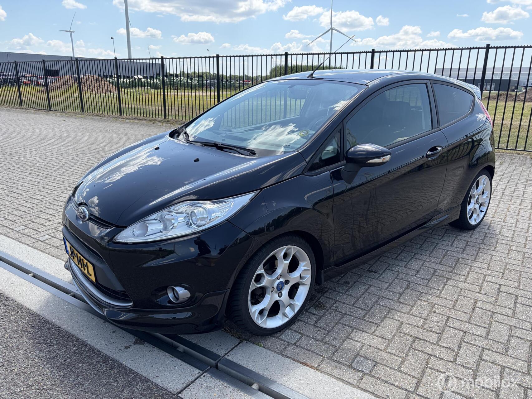 Ford Fiesta 1.6 Metal 2011 - voorkant