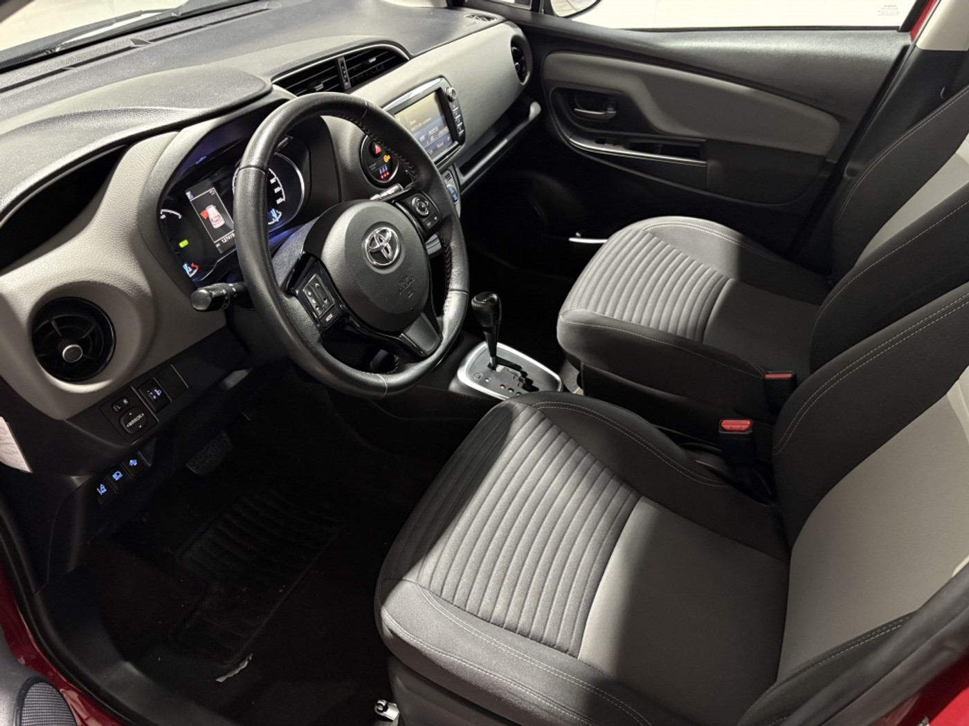 Foto van Toyota Toyota Yaris Hybrid