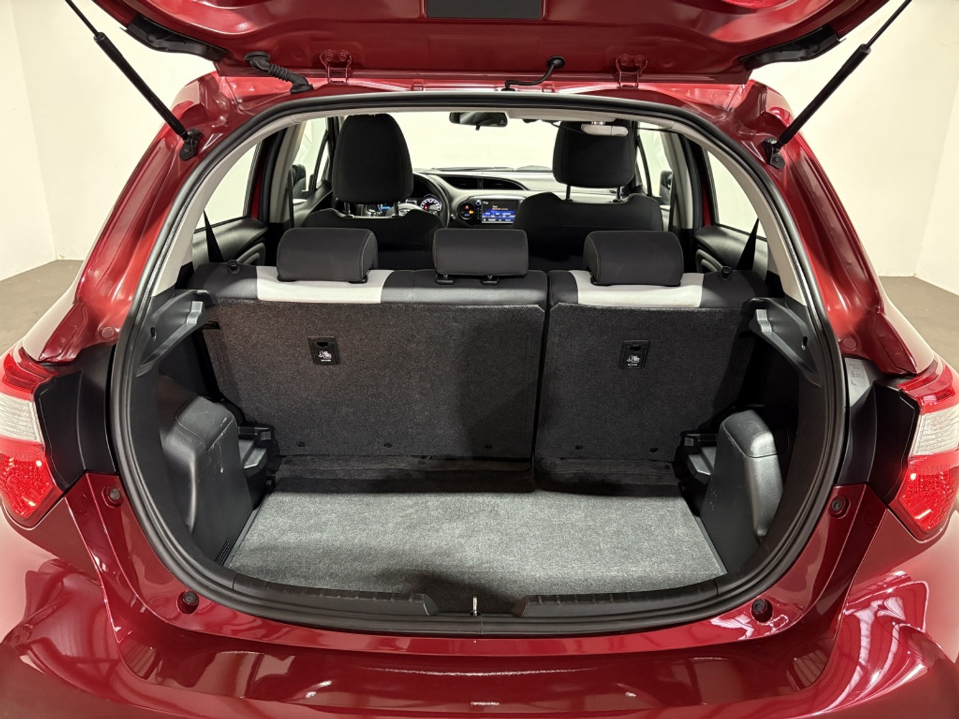 Foto van Toyota Toyota Yaris Hybrid