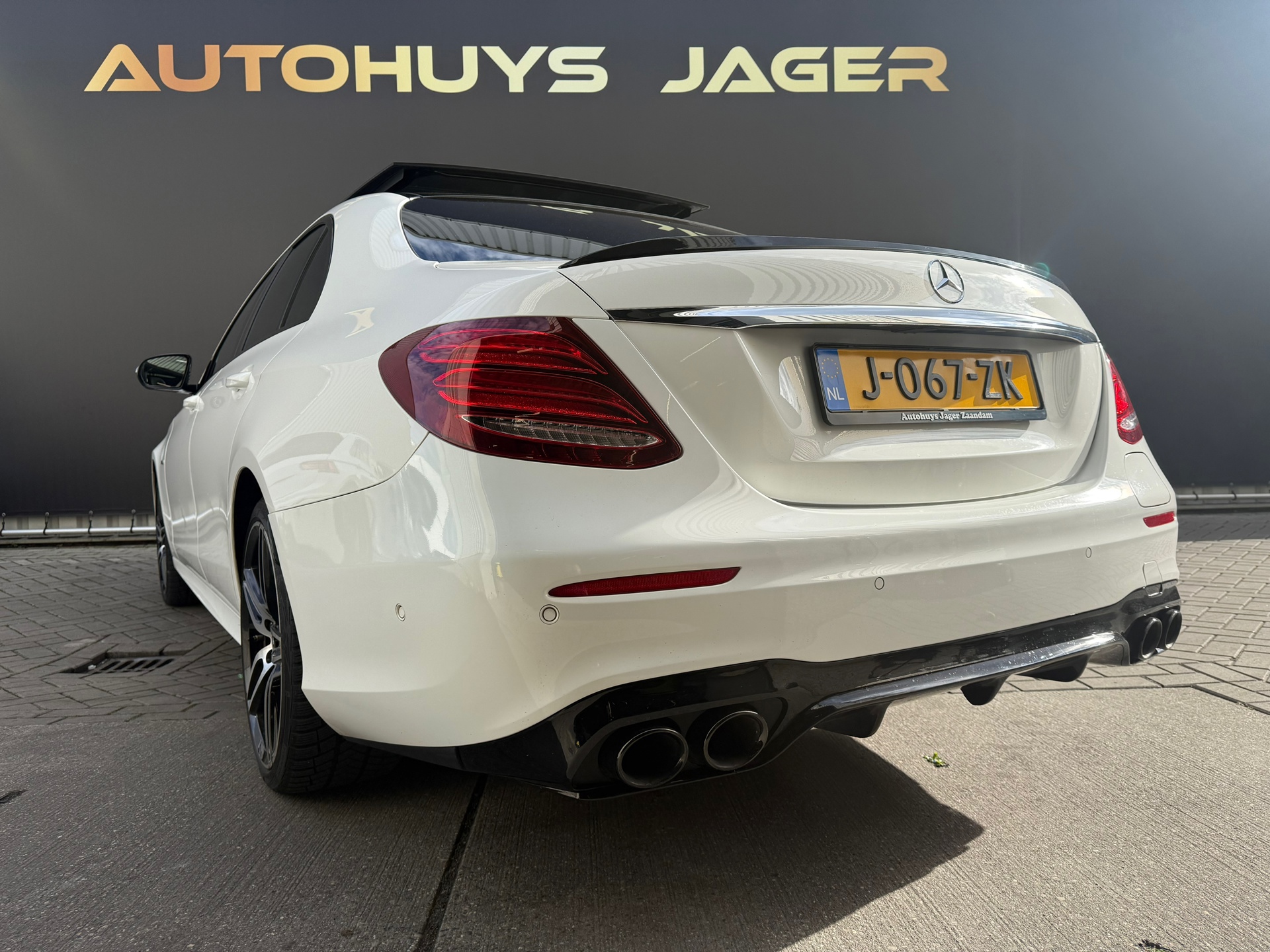 Foto van Mercedes-Benz E 350 E