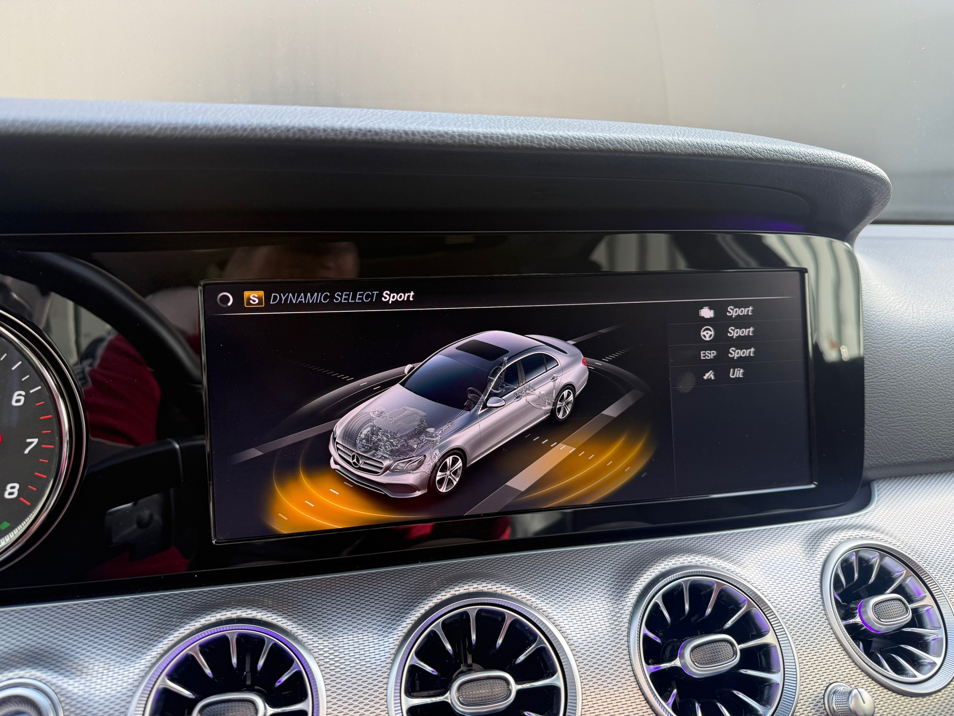 Foto van Mercedes-Benz E 350 E