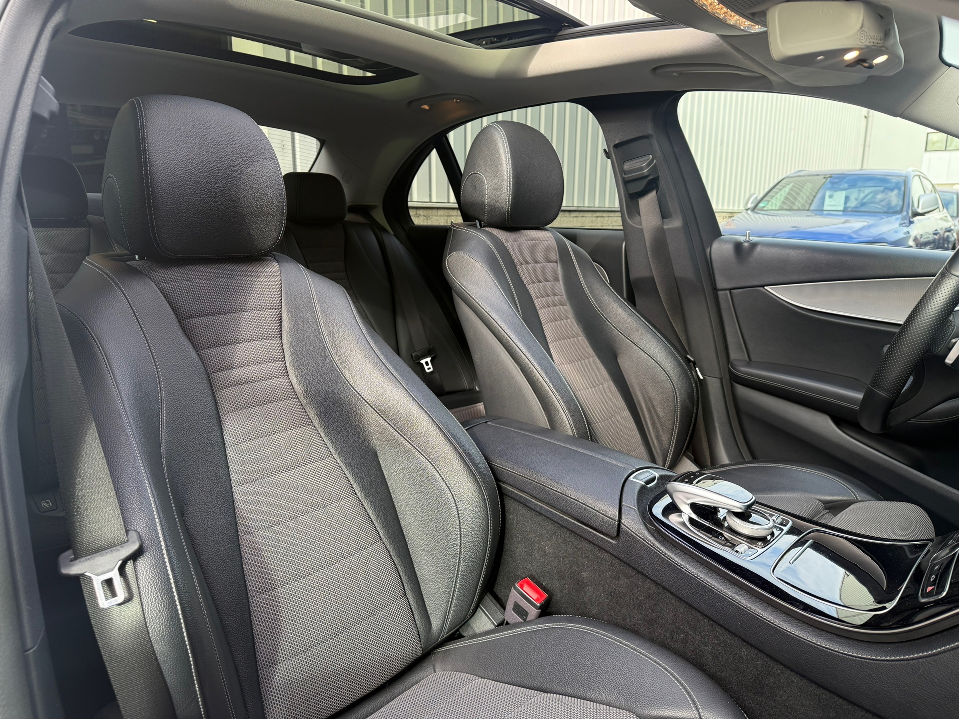 Foto van Mercedes-Benz E 350 E