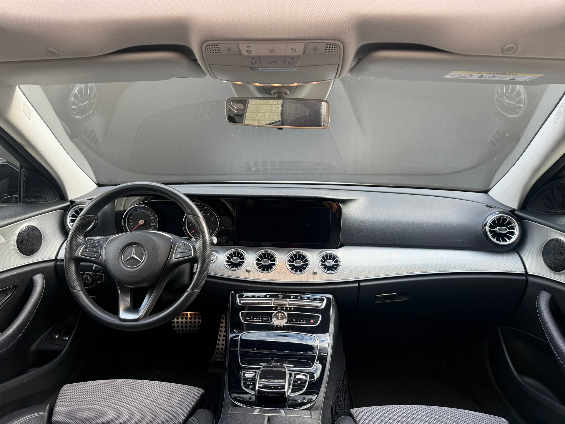 Foto van Mercedes-Benz E 350 E