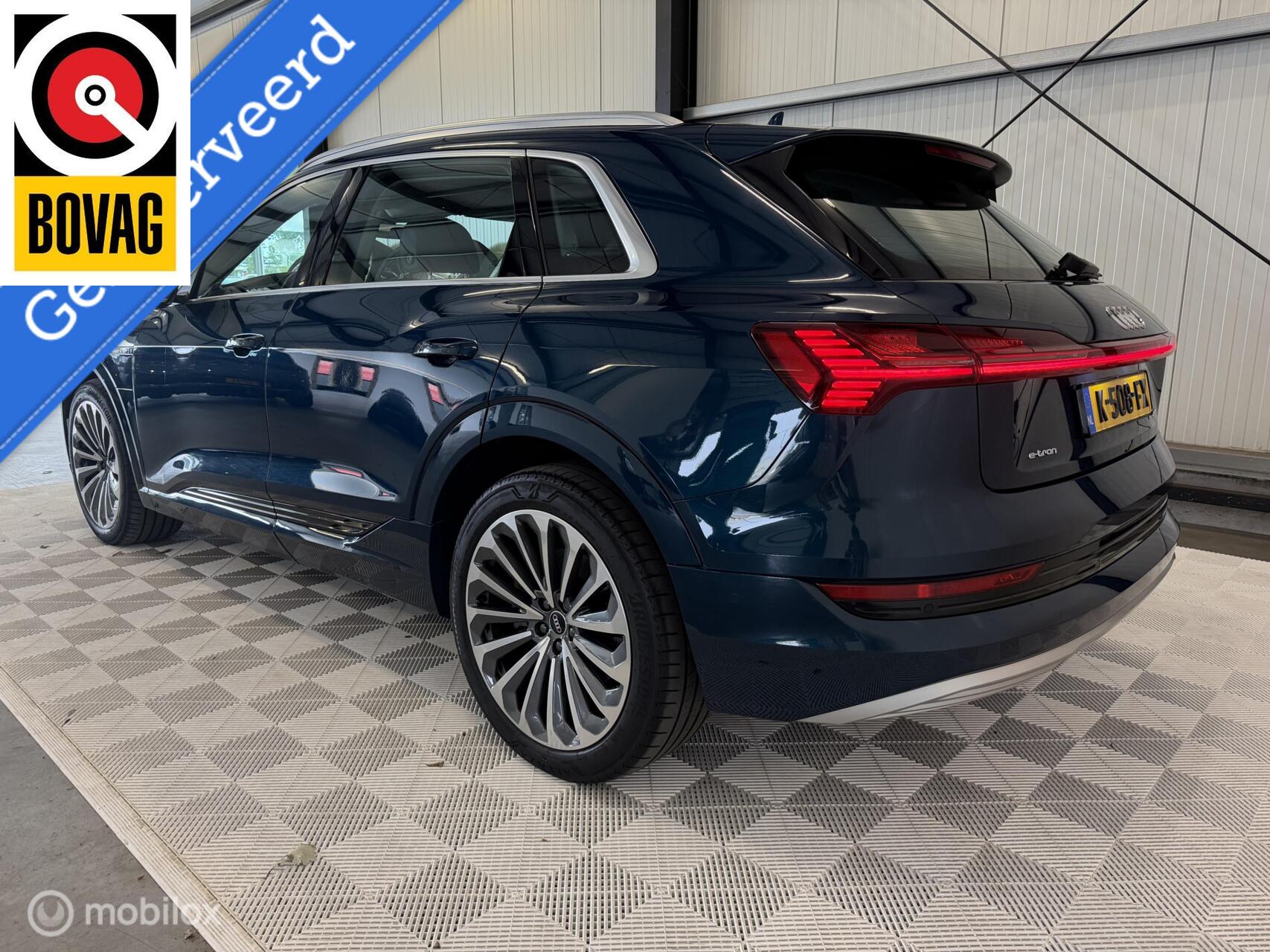 Foto van Audi E-tron 50