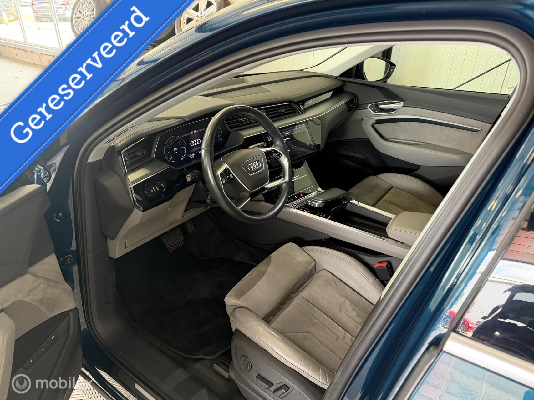 Foto van Audi E-tron 50