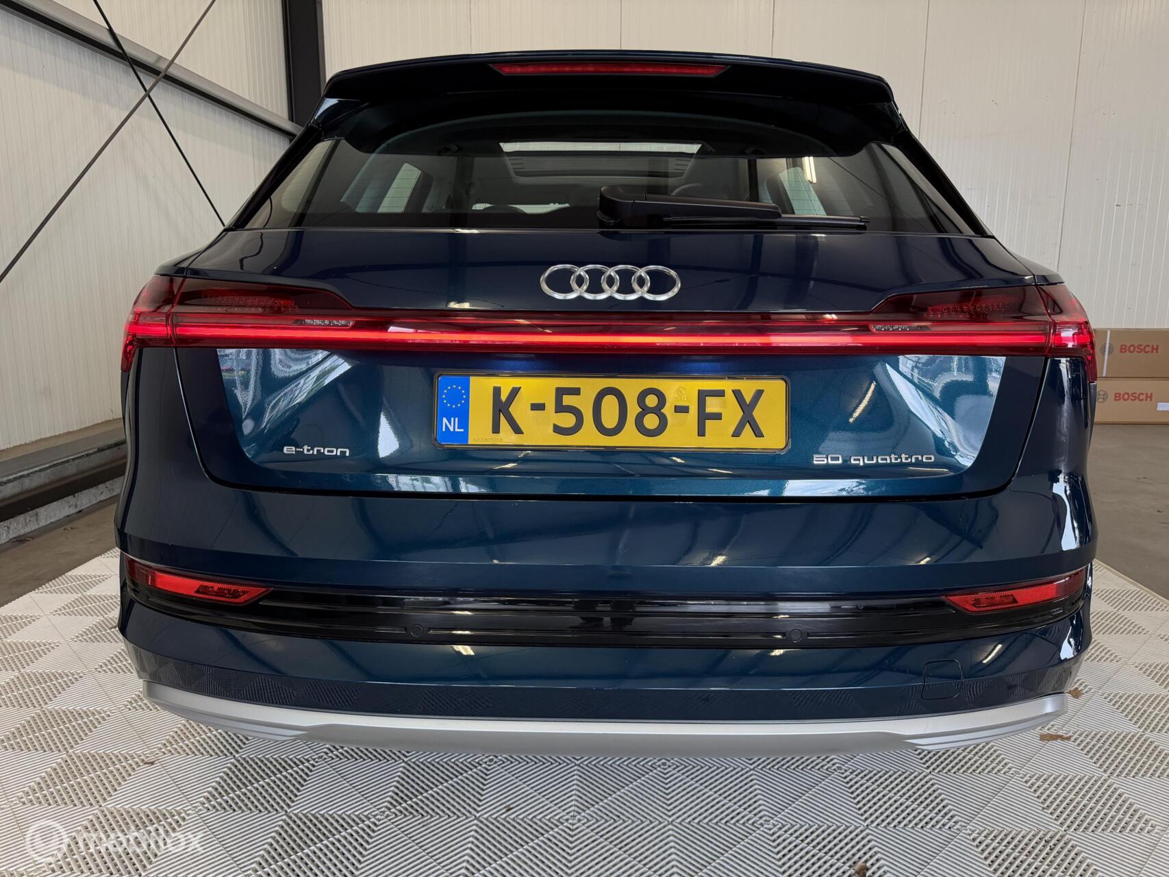 Foto van Audi E-tron 50