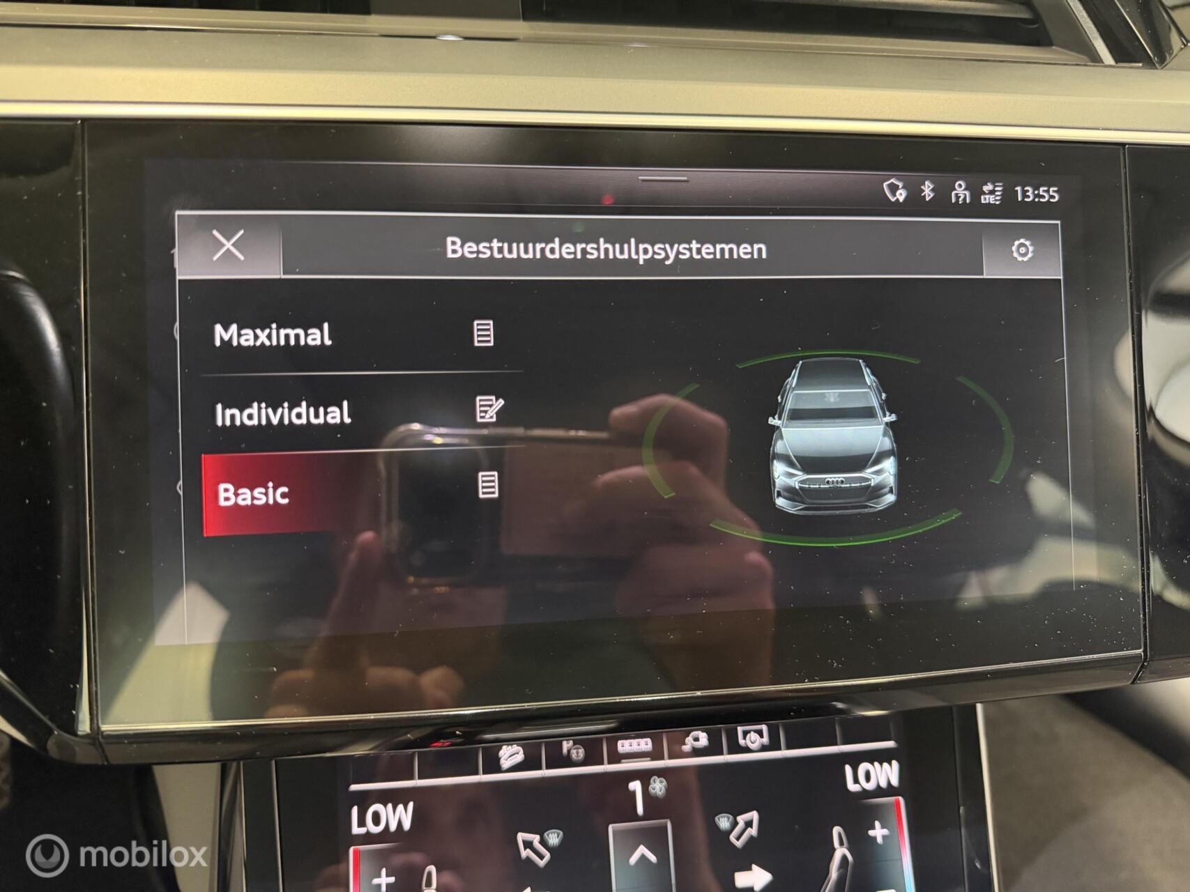 Foto van Audi E-tron 50