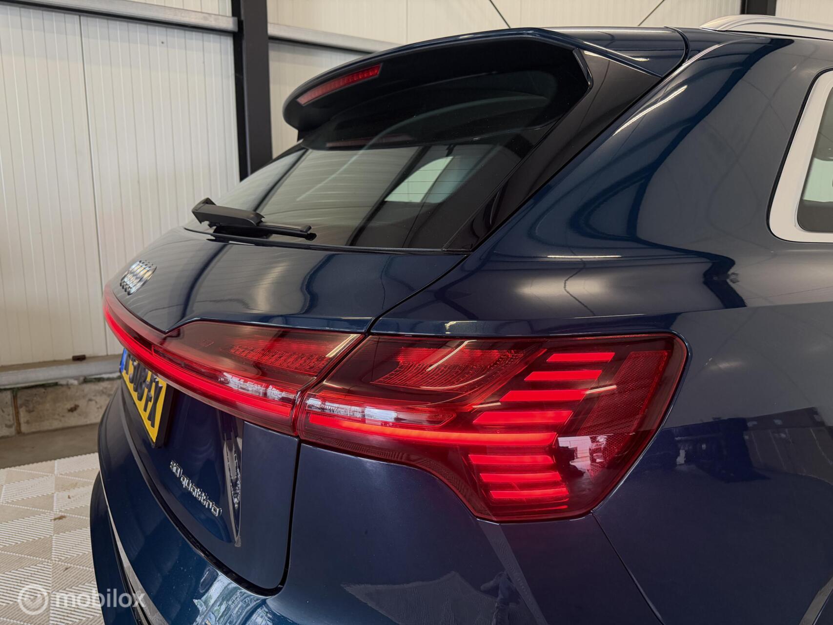 Foto van Audi E-tron 50