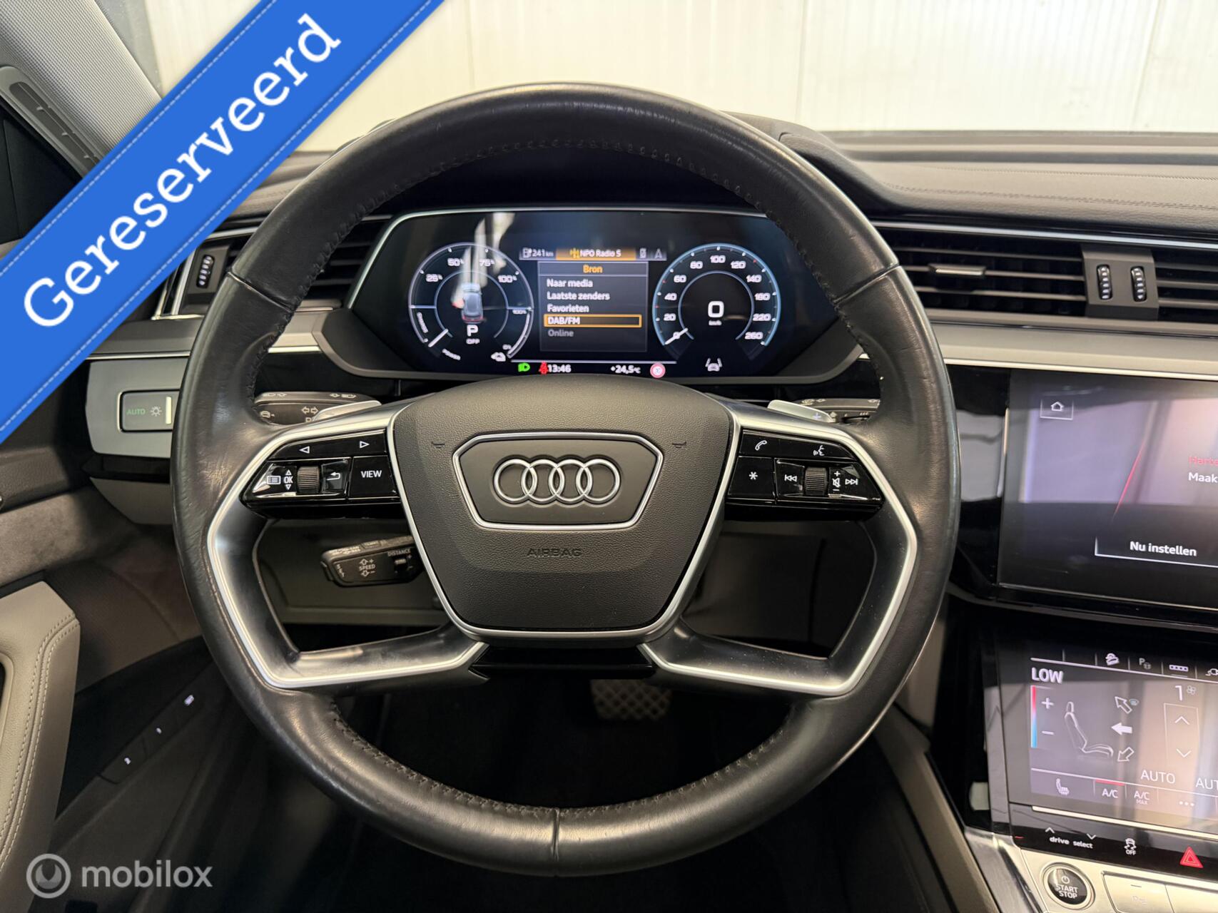 Foto van Audi E-tron 50